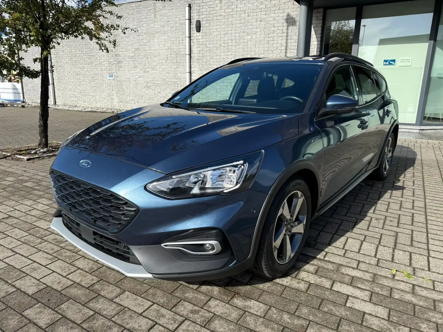 Ford Focus Focus Active 1.0 EcoBoost MHEVX GARANTIE 1 AN/JAAR Blau - 1