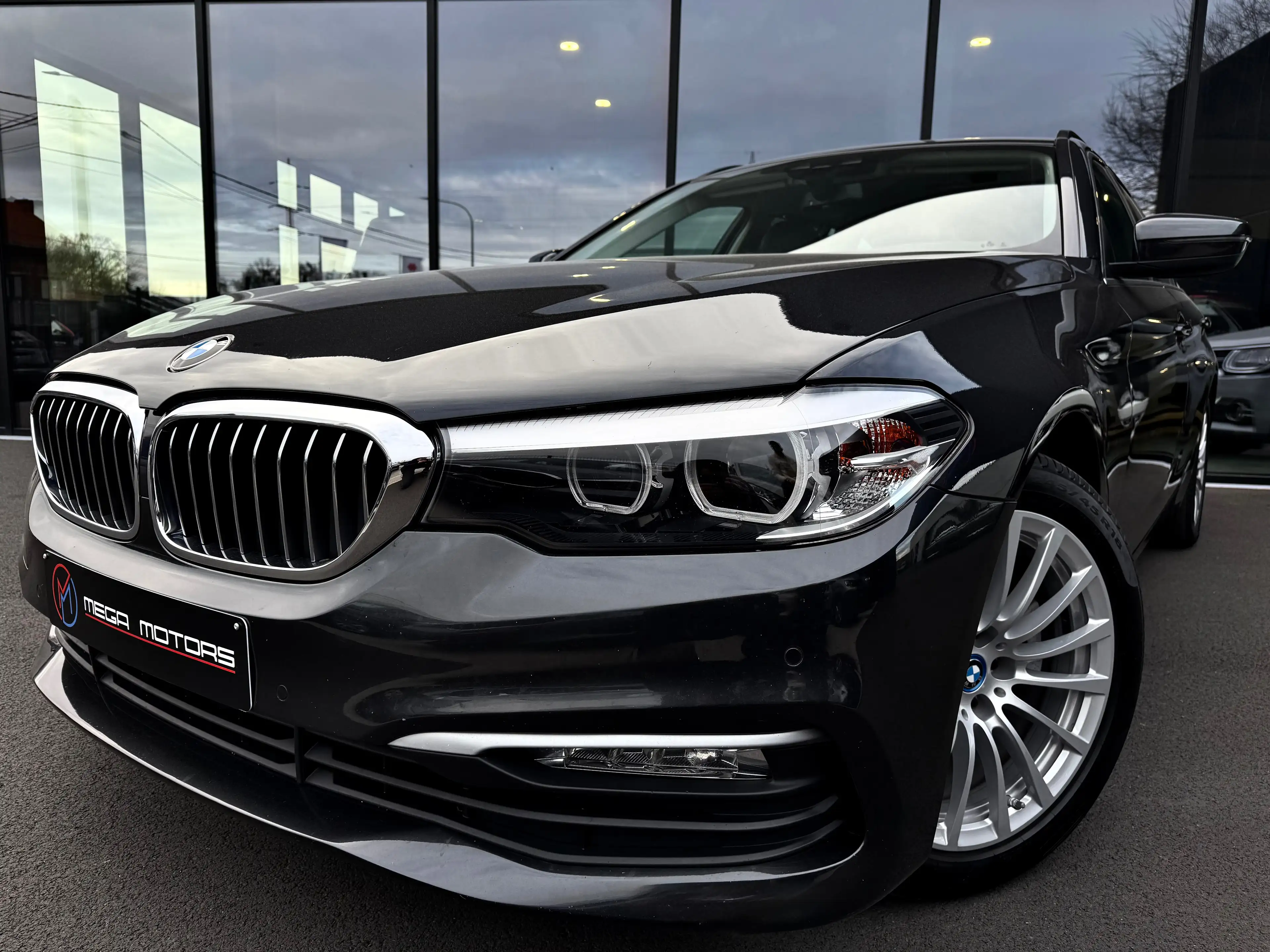 BMW 518 520dAS 163CV B.AUTO H&K NAVi CUiR CRUiSE CLiM JA18 — photo 3