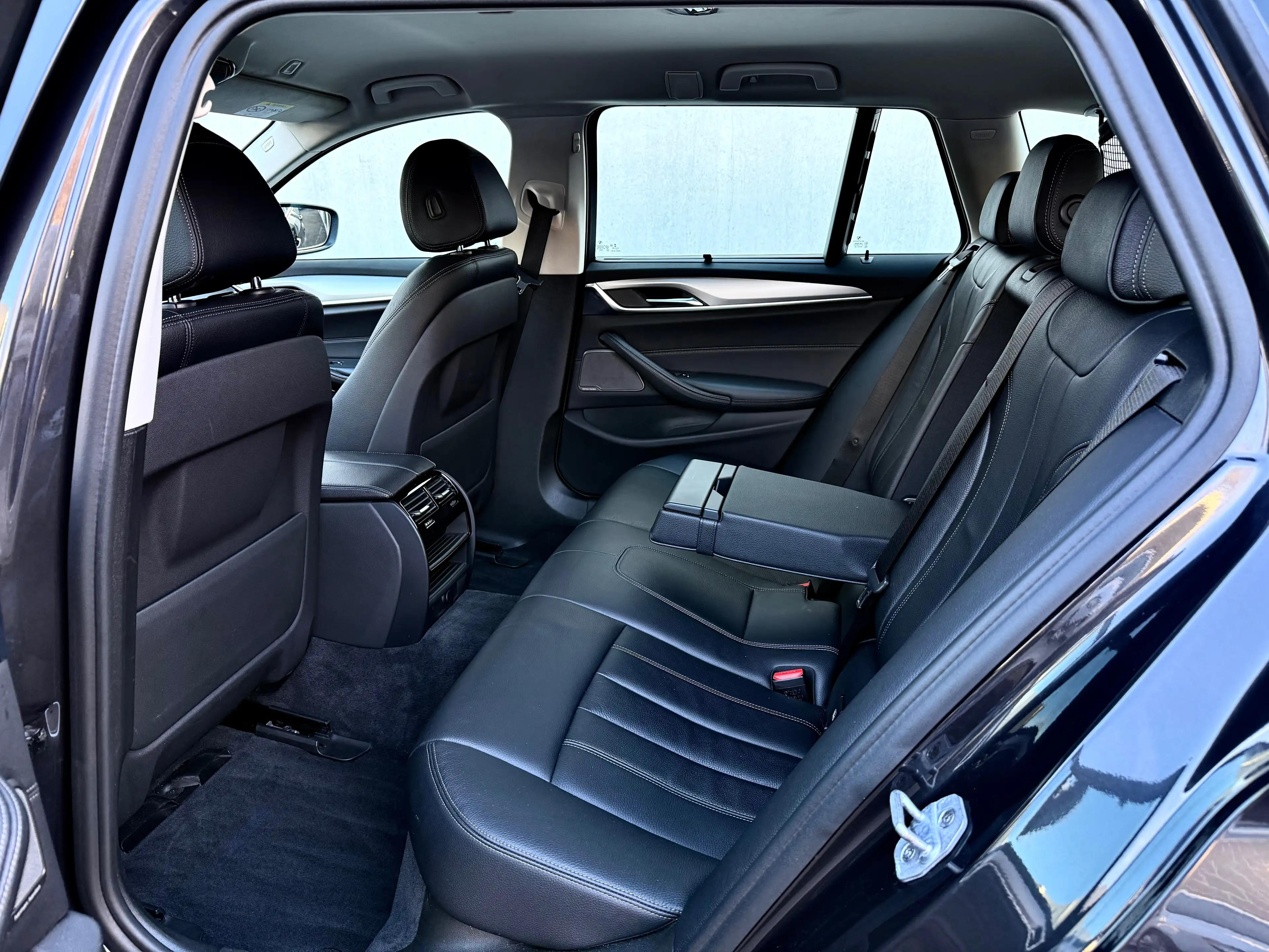 BMW 518 520dAS 163CV B.AUTO H&K NAVi CUiR CRUiSE CLiM JA18 — photo 13