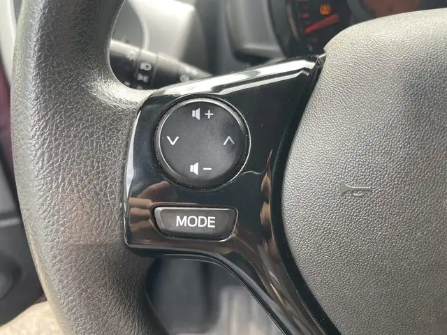 Peugeot 108 view 12