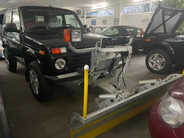 Lada Niva 4x4 Winterdienst  Edition 2026