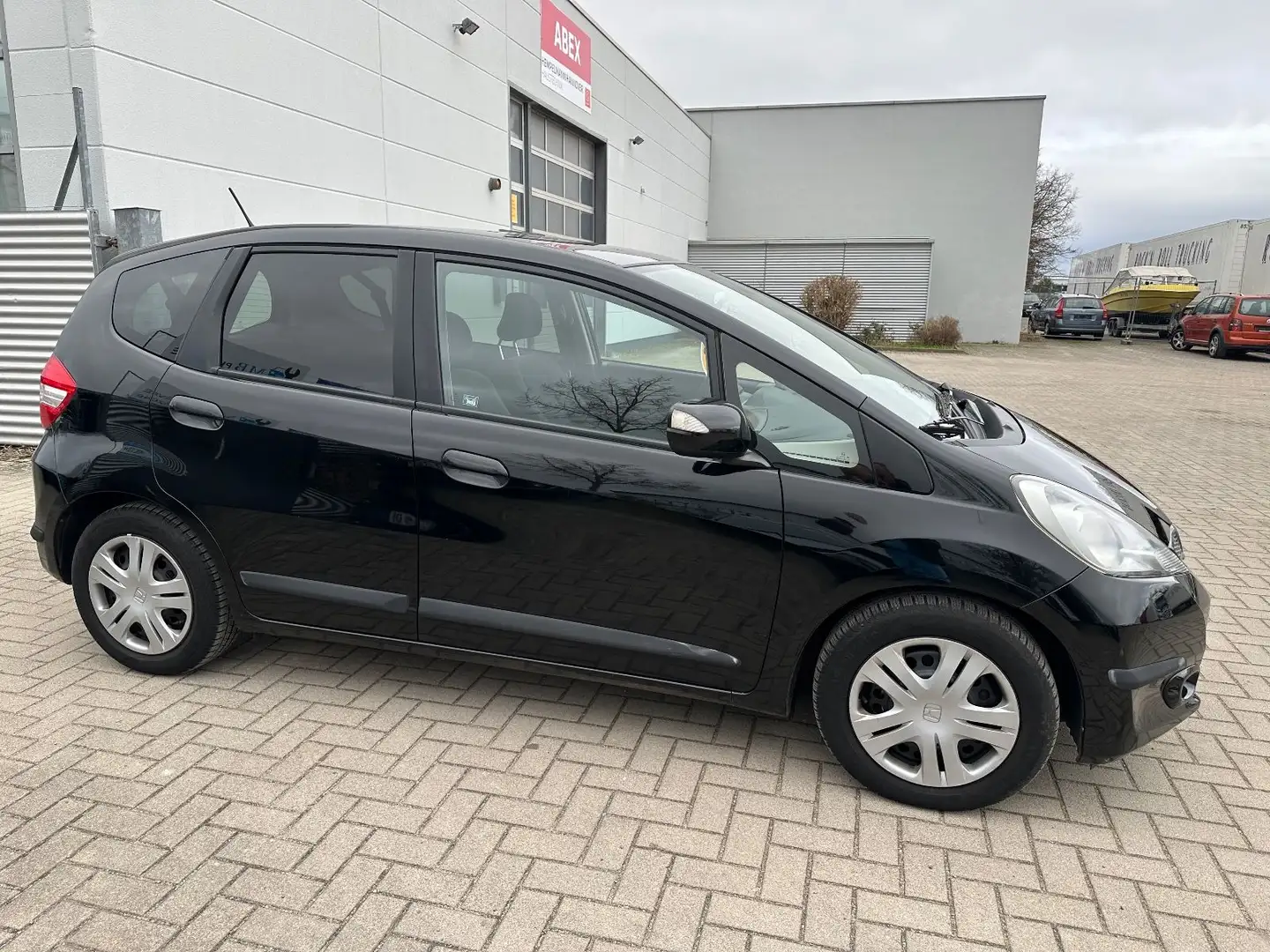 Honda Jazz Honda Jazz Automatik/Facelift/Panorama/Klima/top Schwarz - 2
