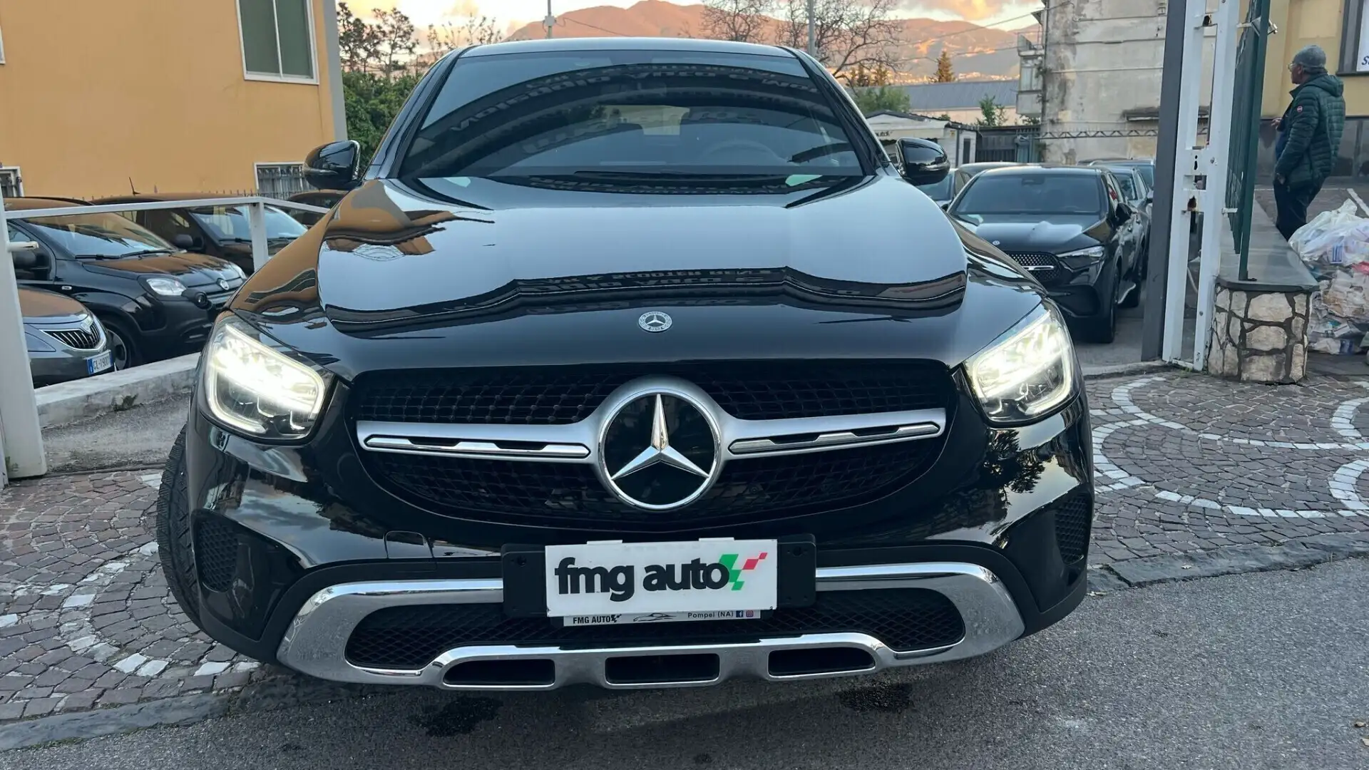 Mercedes-Benz GLC 300 GLC 300 d 4Matic Coupé Executive Noir - 2