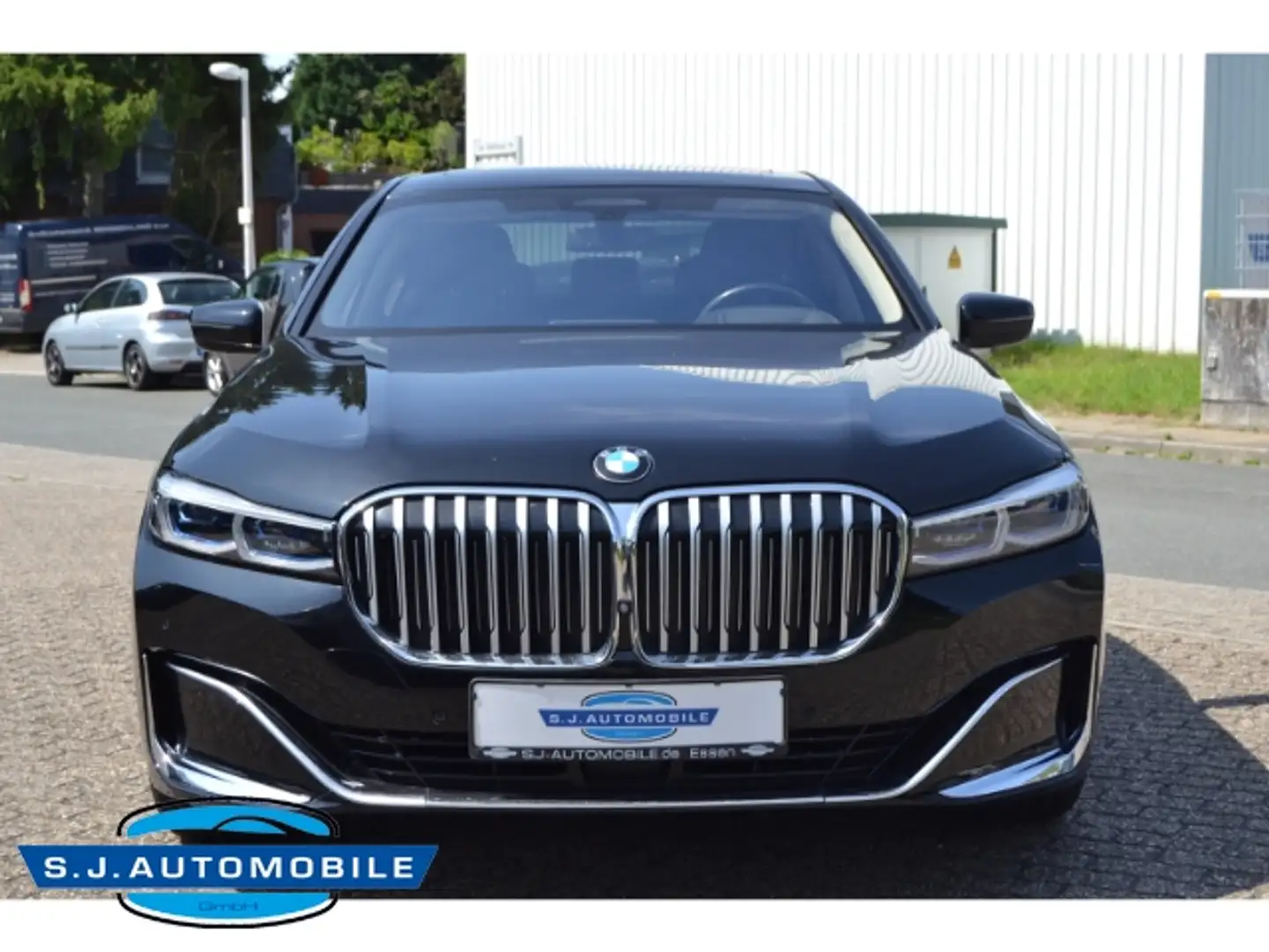 BMW 750 d xDrive Lim EU6d-T Laserlicht Czarny - 2