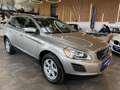 Volvo XC60 Kinetic AWD *1. Hand*Klima*AHK*Navi*TÜV* Beige - thumbnail 4