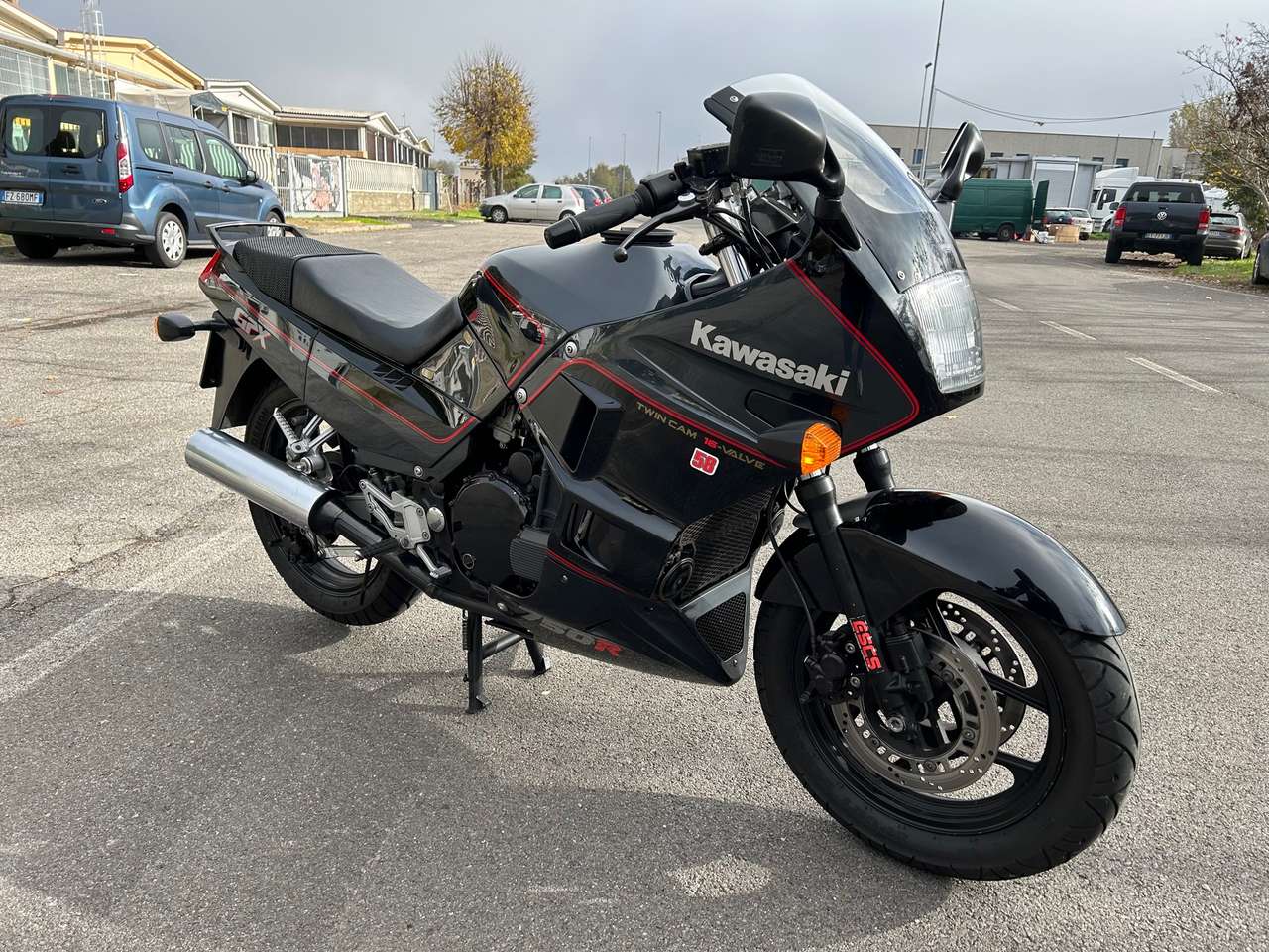Kawasaki GPX 750 R FMI