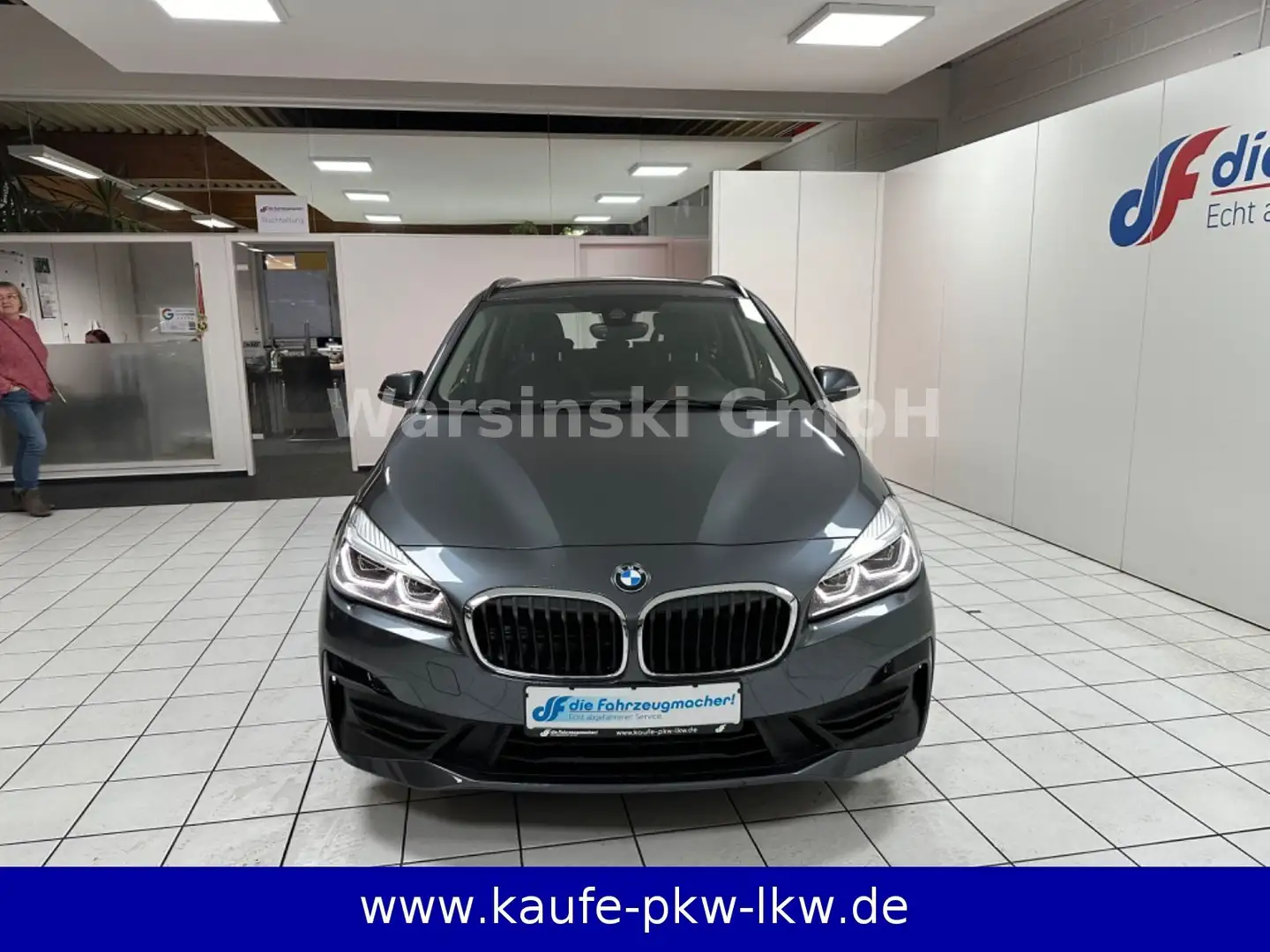 BMW 225 Active Tourer  Advantage*Klima*ZV*SHZ Grey - 2
