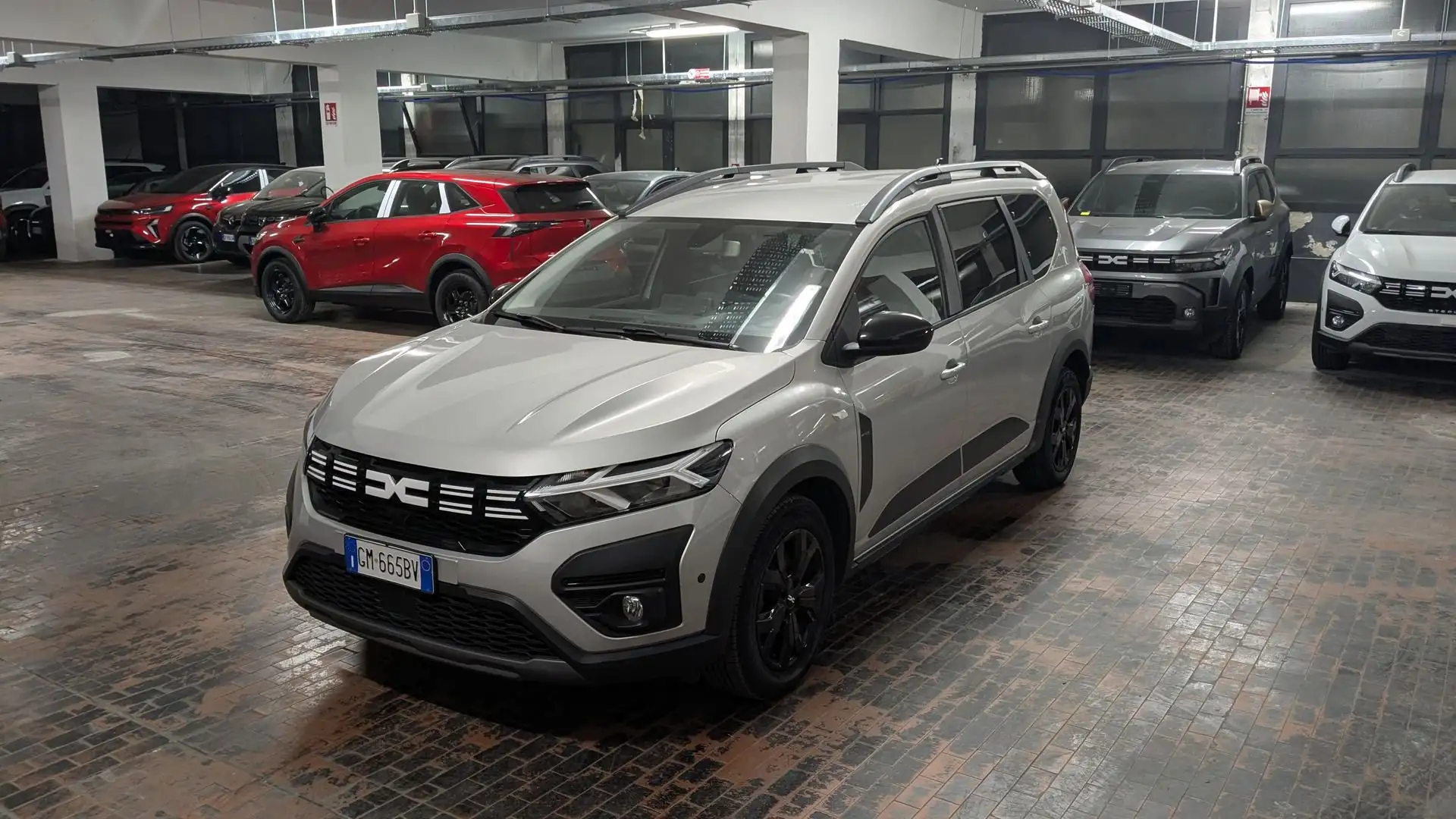 Dacia Jogger Jogger 1.0 TCe GPL 100 CV 7 posti Extreme Argent - 1