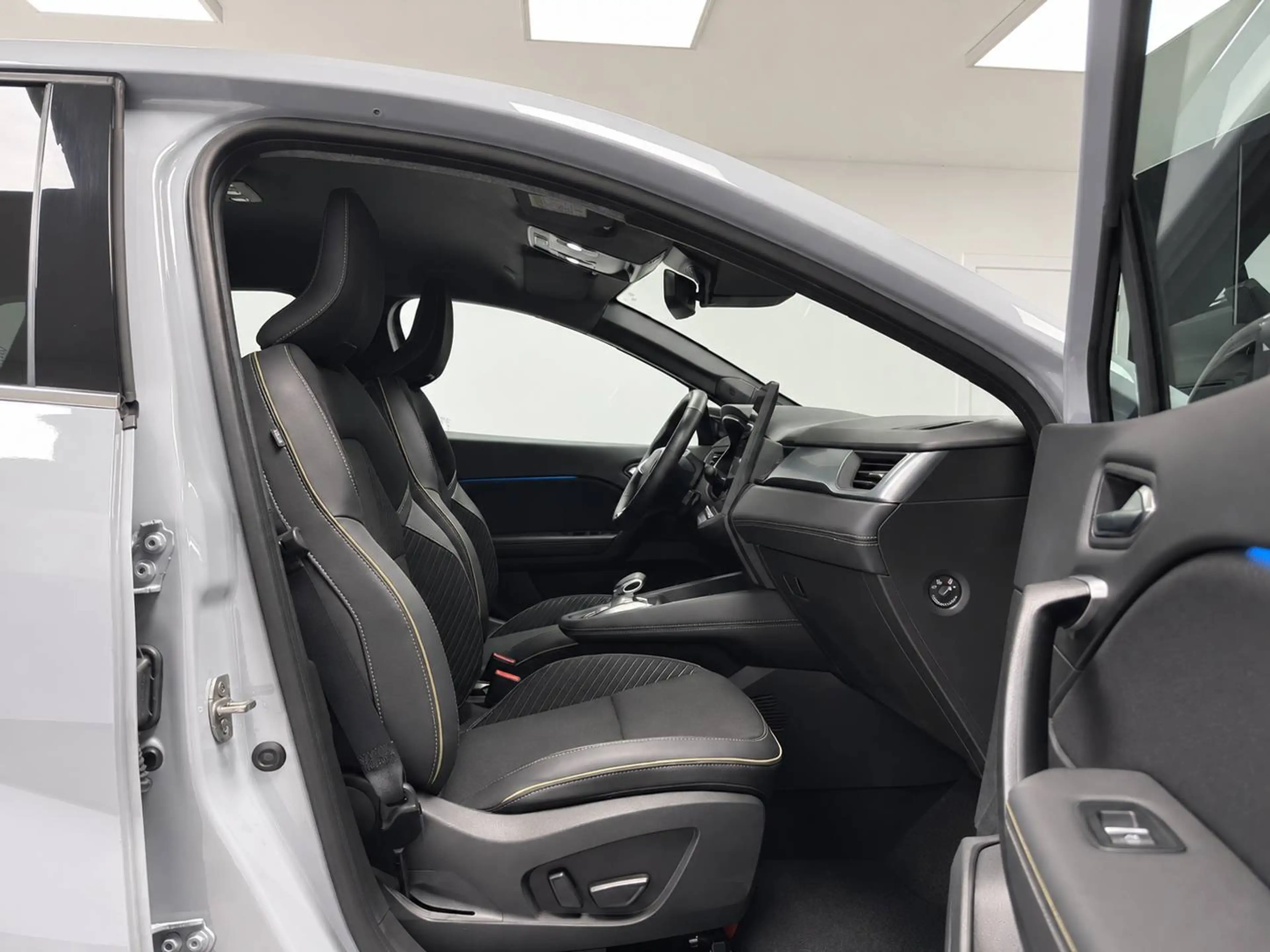 Renault Symbioz 1.6 MHEV*ESPRIT ALPINE*GPS+CAMERA*LED*CUIR*GARANTIE* — photo 12