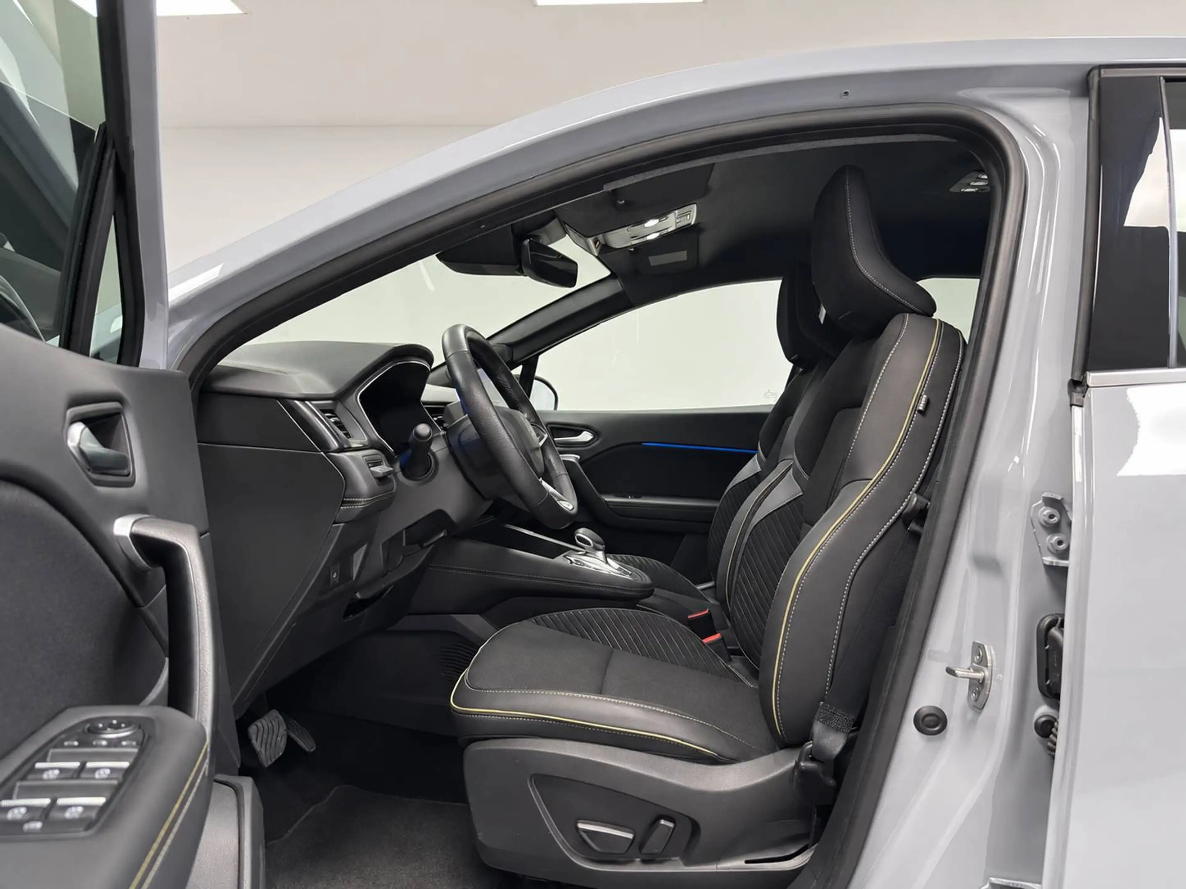 Renault Symbioz 1.6 MHEV*ESPRIT ALPINE*GPS+CAMERA*LED*CUIR*GARANTIE* — photo 11