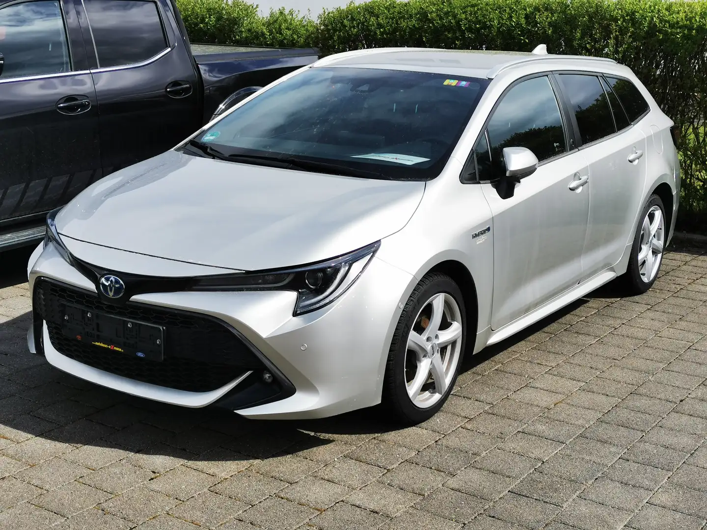 Toyota Corolla 1.8 Hybrid * Team D * Technik-Paket * Navi Zilver - 1