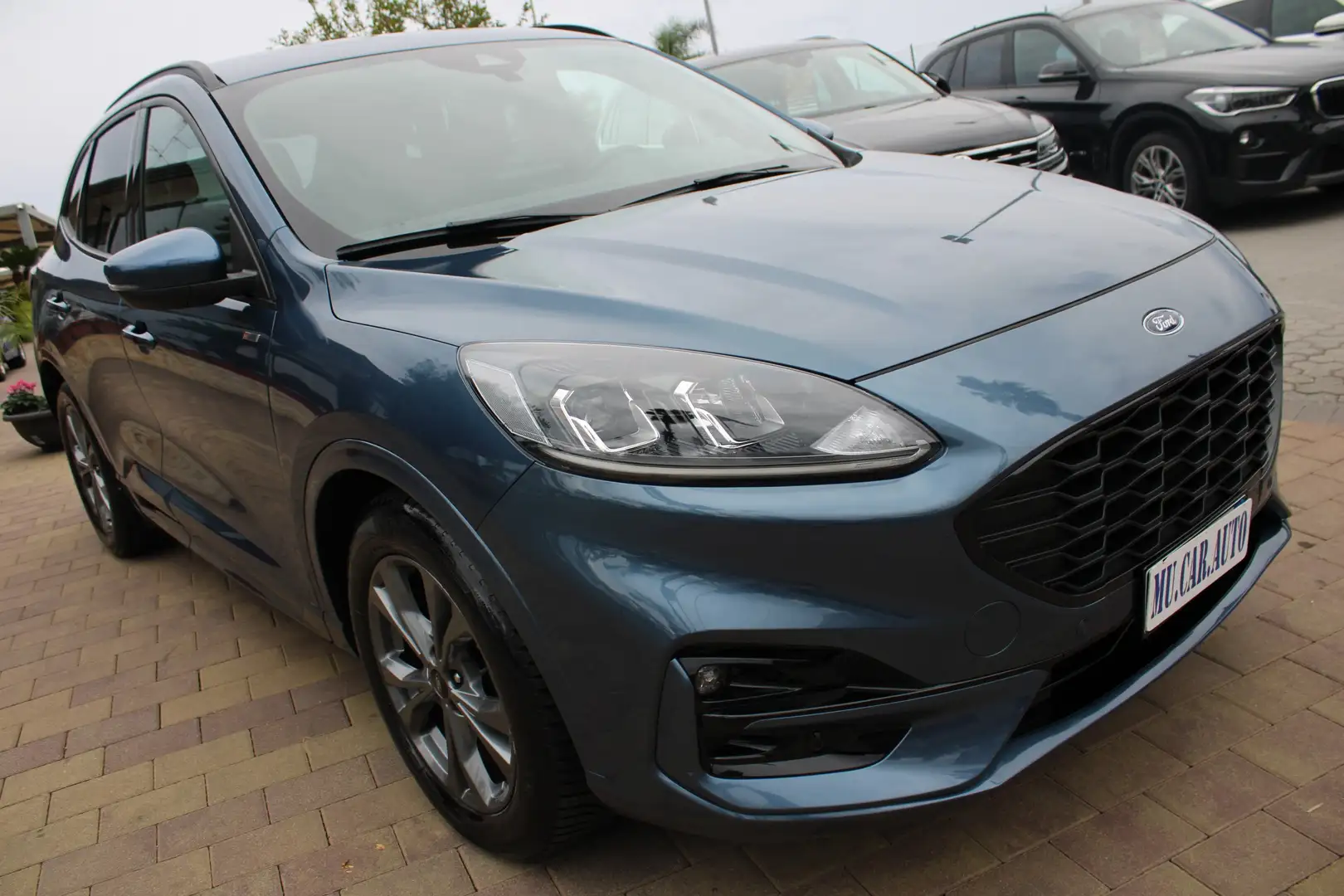 Ford Kuga Kuga III 2.0  ST-Line X Design 2wd 120cv auto Bleu - 2