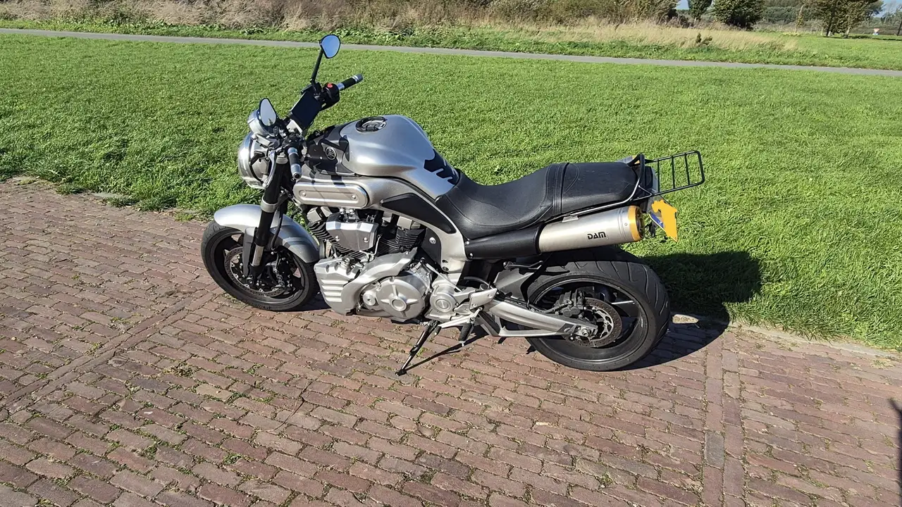 Yamaha MT-01