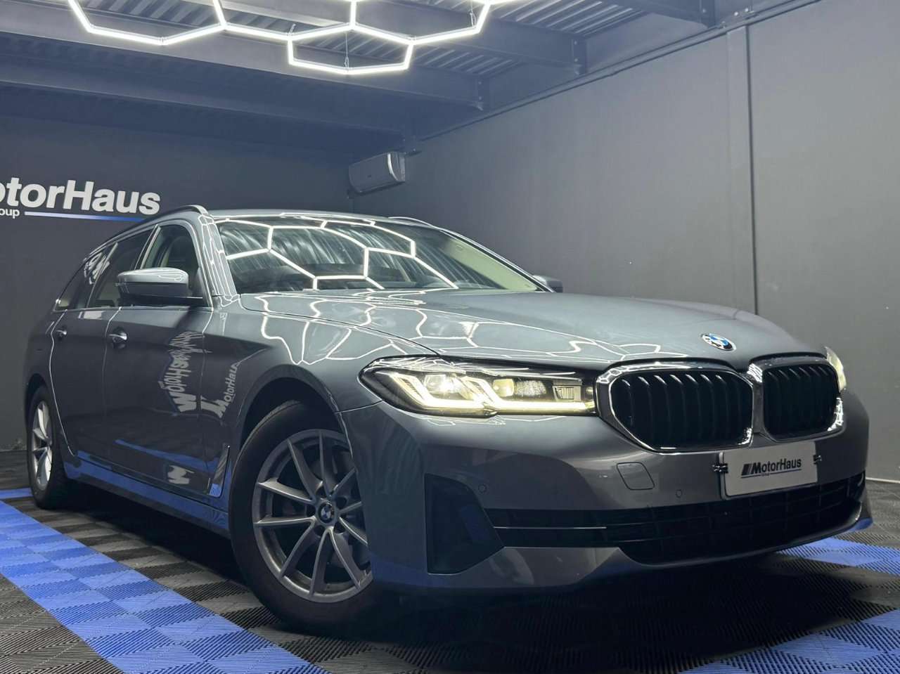 BMW 520 d Touring mhev 48V Luxury auto