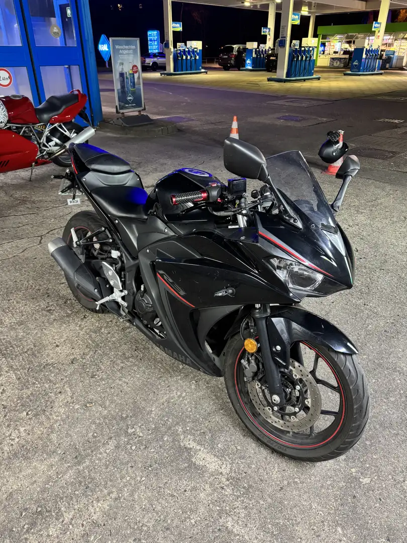 Yamaha YZF-R3 Negro - 2