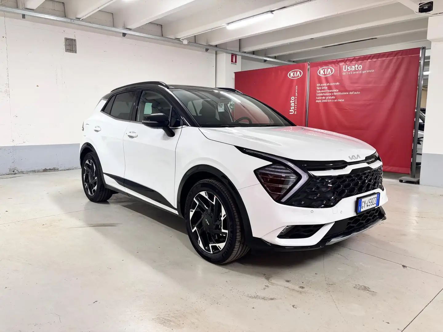 Kia Sportage 1.6 T-GDi PHEV GT-line Sunroof Pack Белый - 1