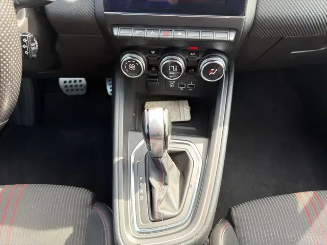 Renault Clio view 15