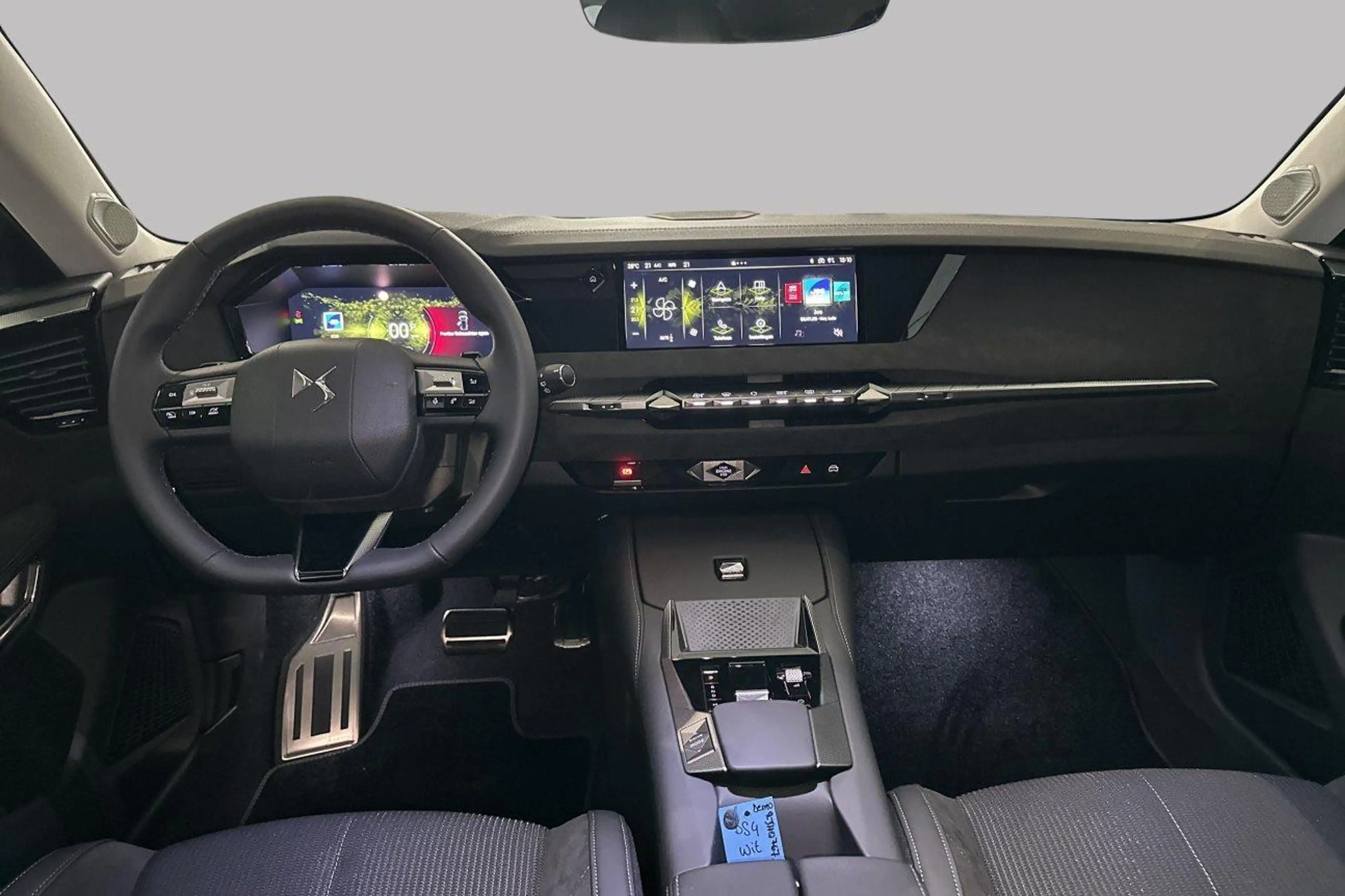 DS Automobiles DS 4 HYBRID 145 ETOILE — photo 11