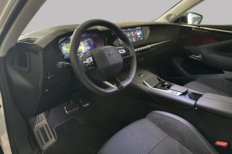 DS Automobiles DS 4 HYBRID 145 ETOILE — photo 9