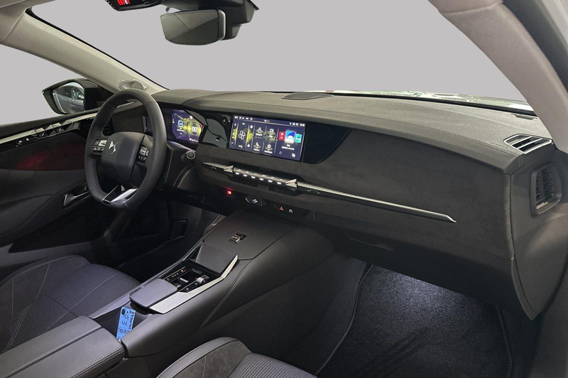 DS Automobiles DS 4 HYBRID 145 ETOILE — photo 2
