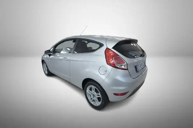 Ford Fiesta view 4