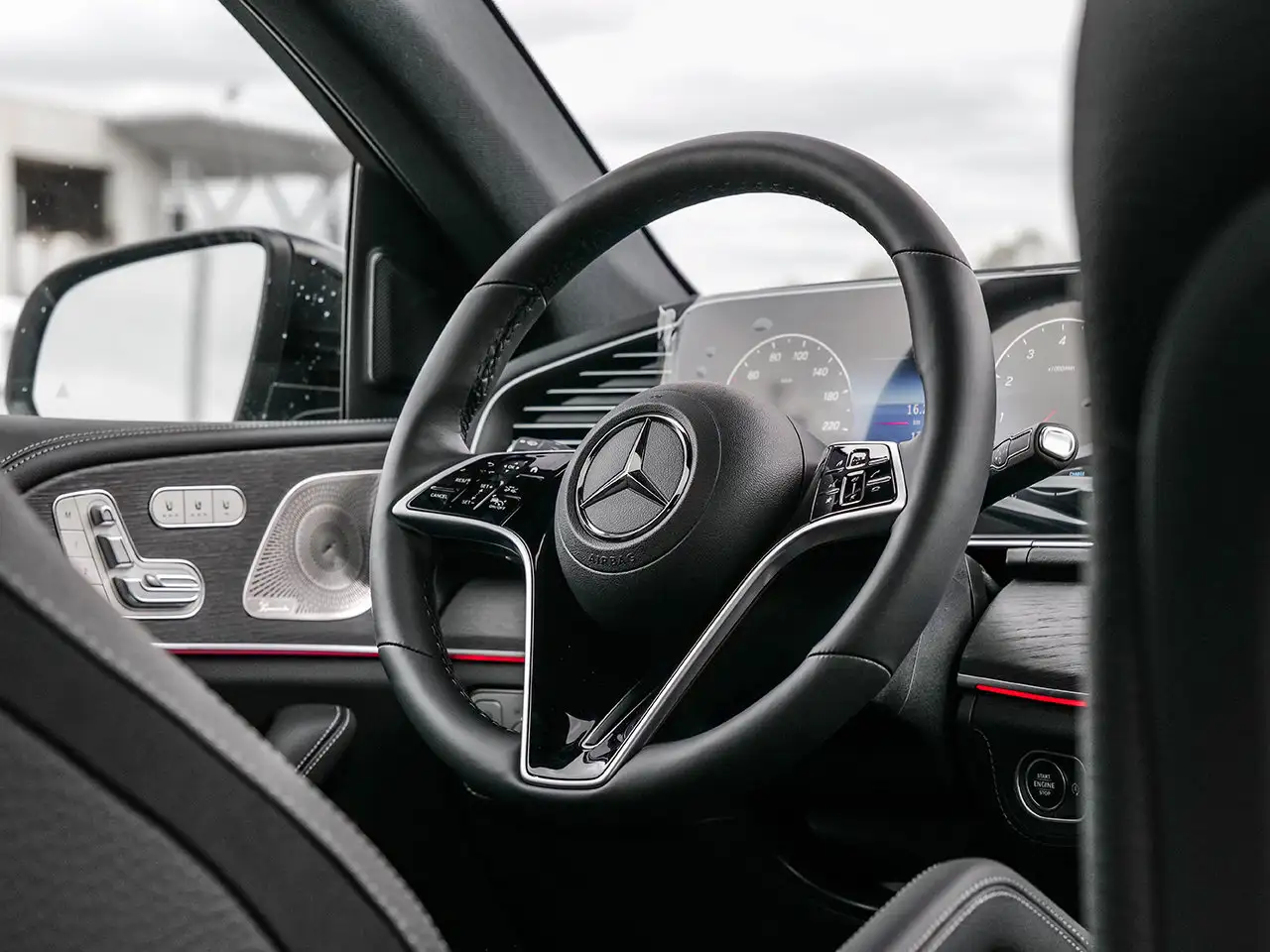 Mercedes-Benz GLE снимка Mercedes-Benz GLE