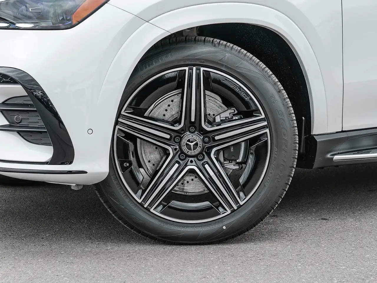 Mercedes-Benz GLE снимка Mercedes-Benz GLE