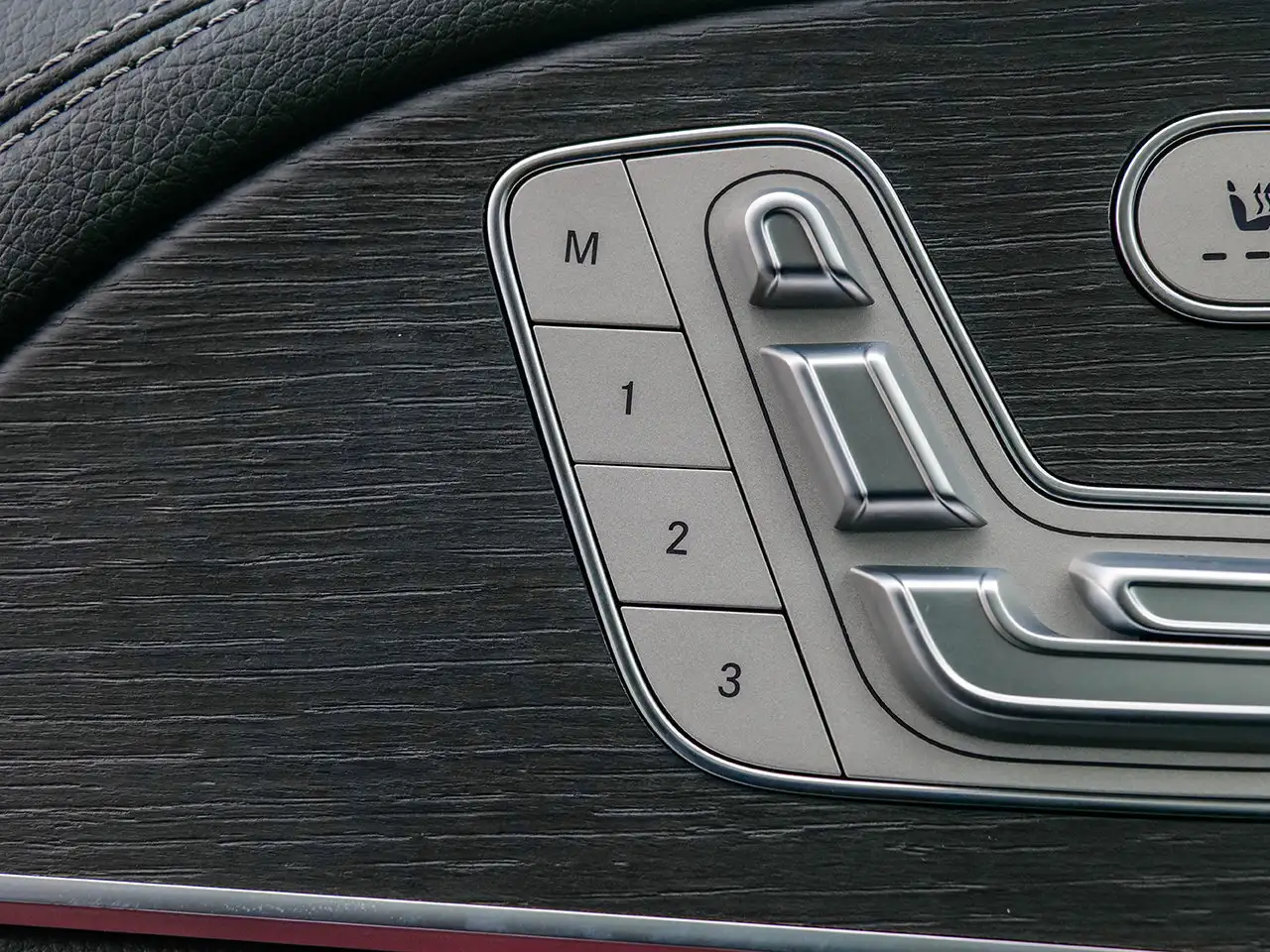 Mercedes-Benz GLE снимка Mercedes-Benz GLE