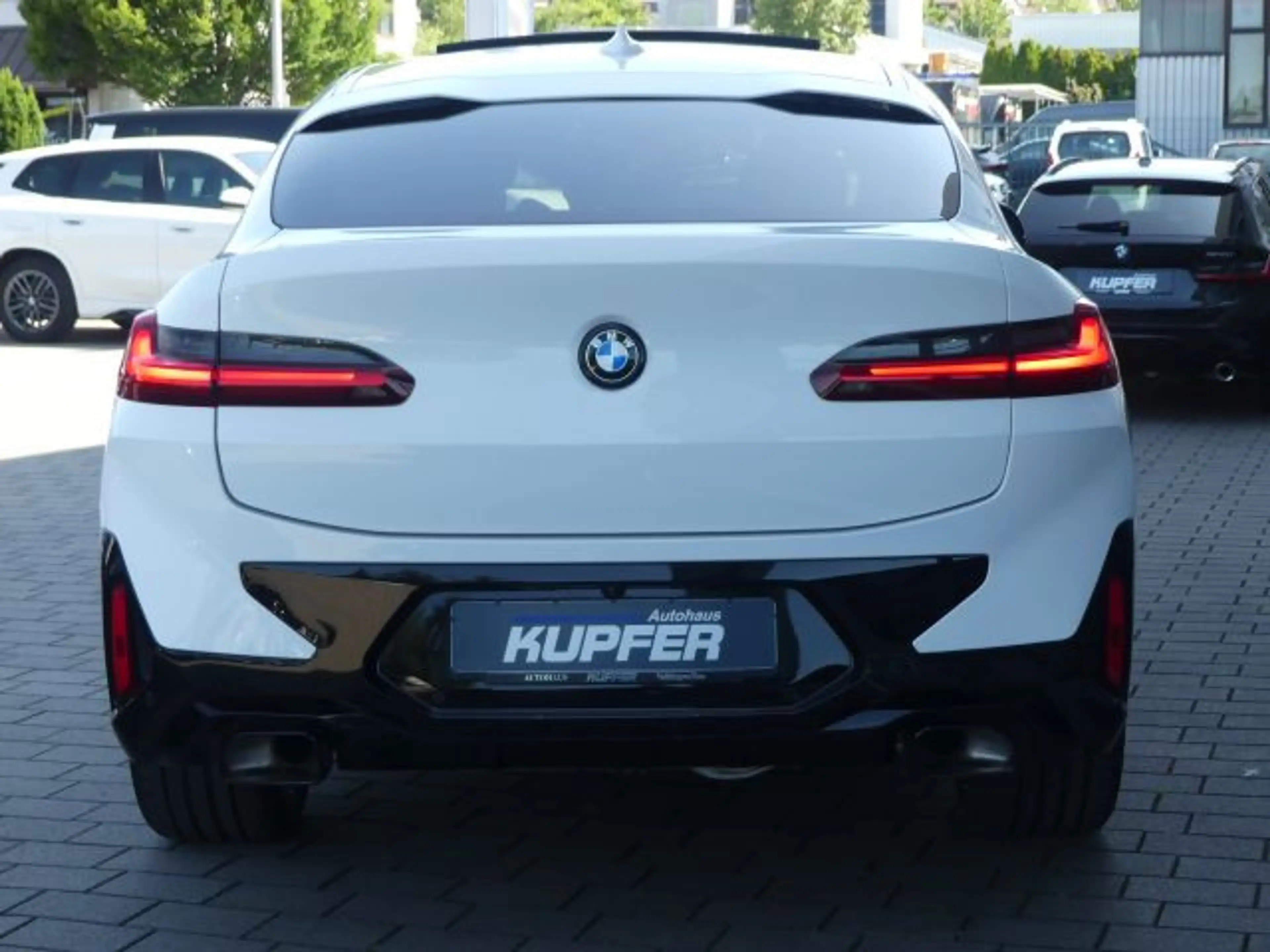 BMW X4 xDrive30d M Sportpaket ACC°AHK°PANO°Std.hzg — photo 4