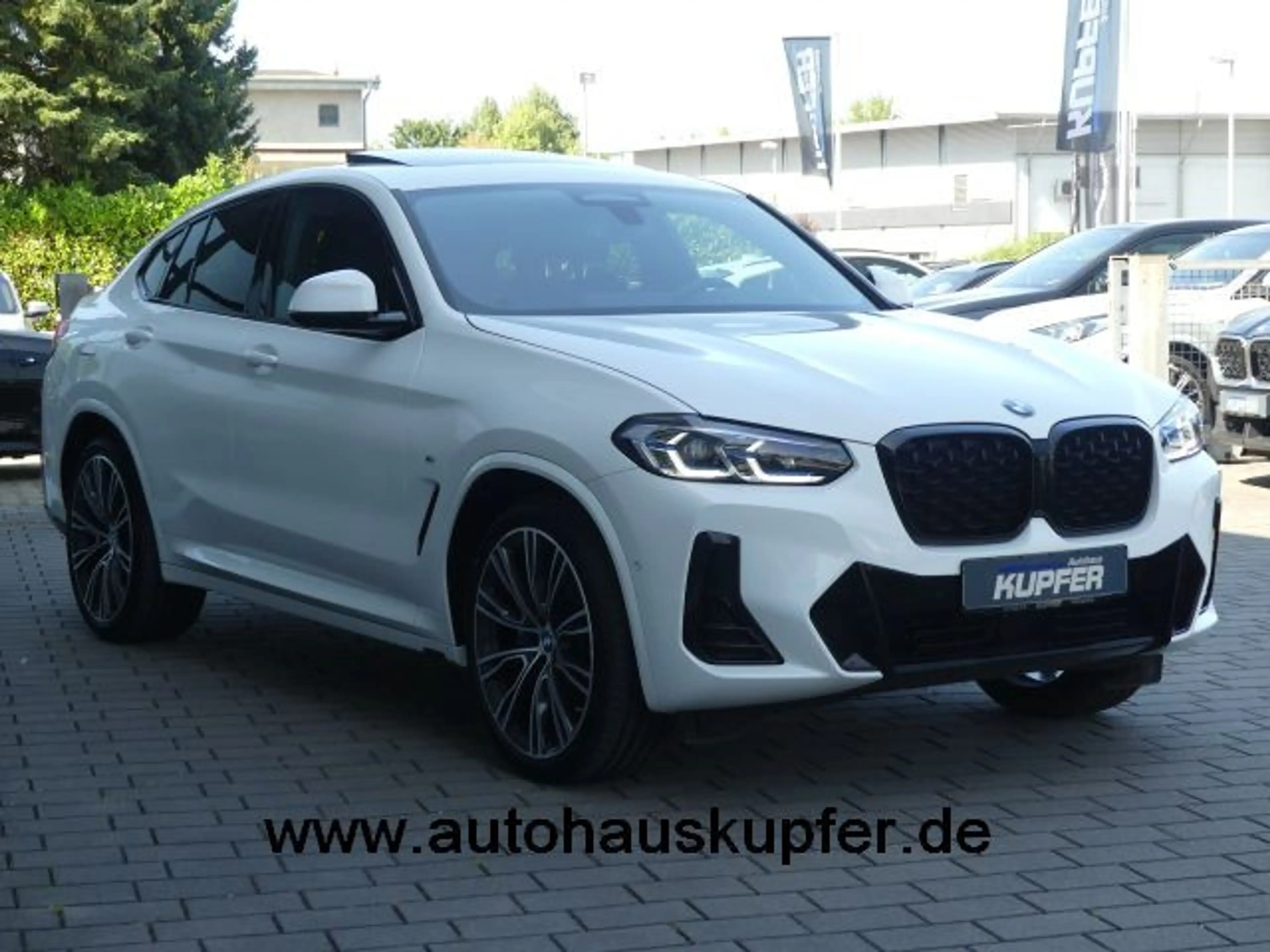 BMW X4 xDrive30d M Sportpaket ACC°AHK°PANO°Std.hzg — photo 2