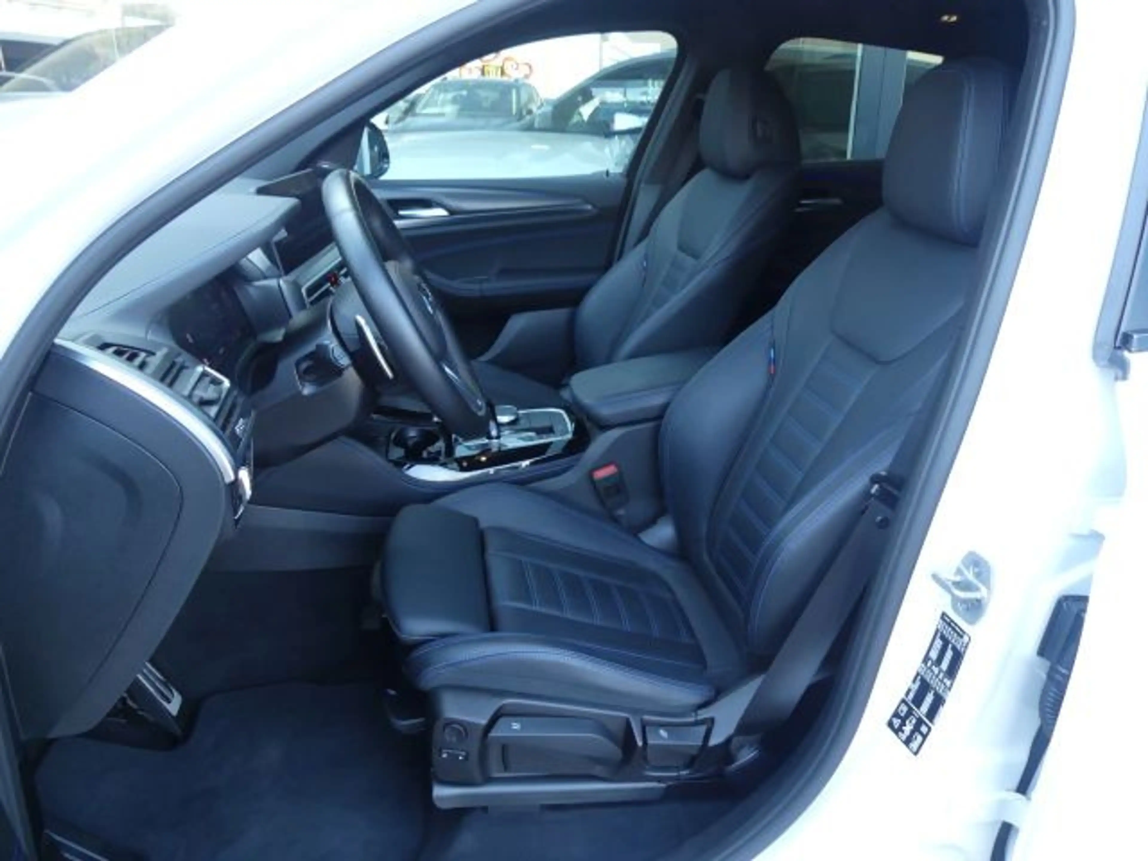 BMW X4 xDrive30d M Sportpaket ACC°AHK°PANO°Std.hzg — photo 10