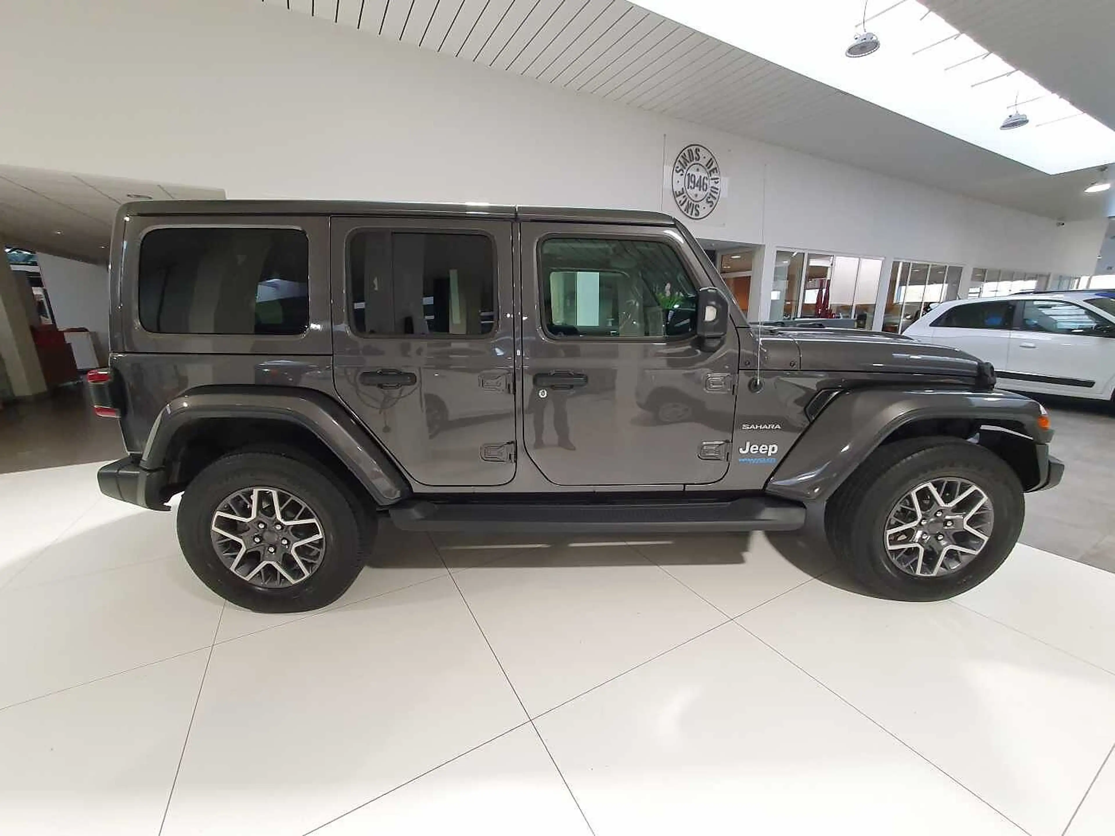 Jeep Wrangler HARD TOP 2.0 Turbo 4xe PHEV Sahara 272PK met ParkS — photo 6