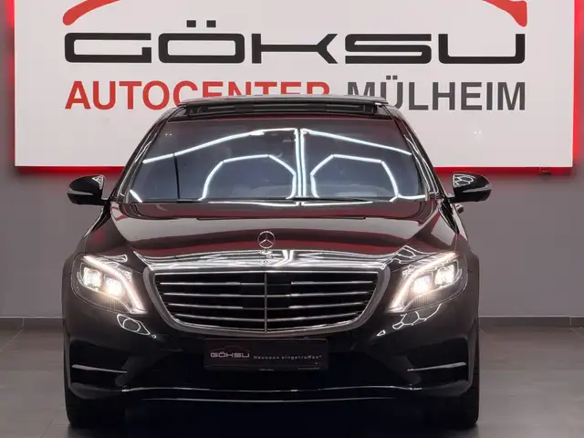 Mercedes-Benz S-Class view 3