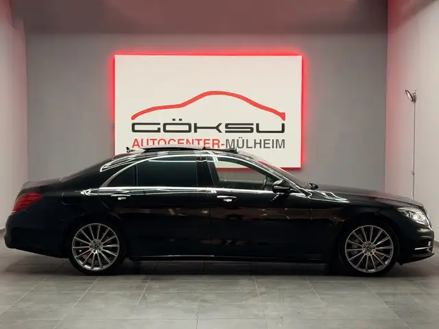 Mercedes-Benz S-Class view 5