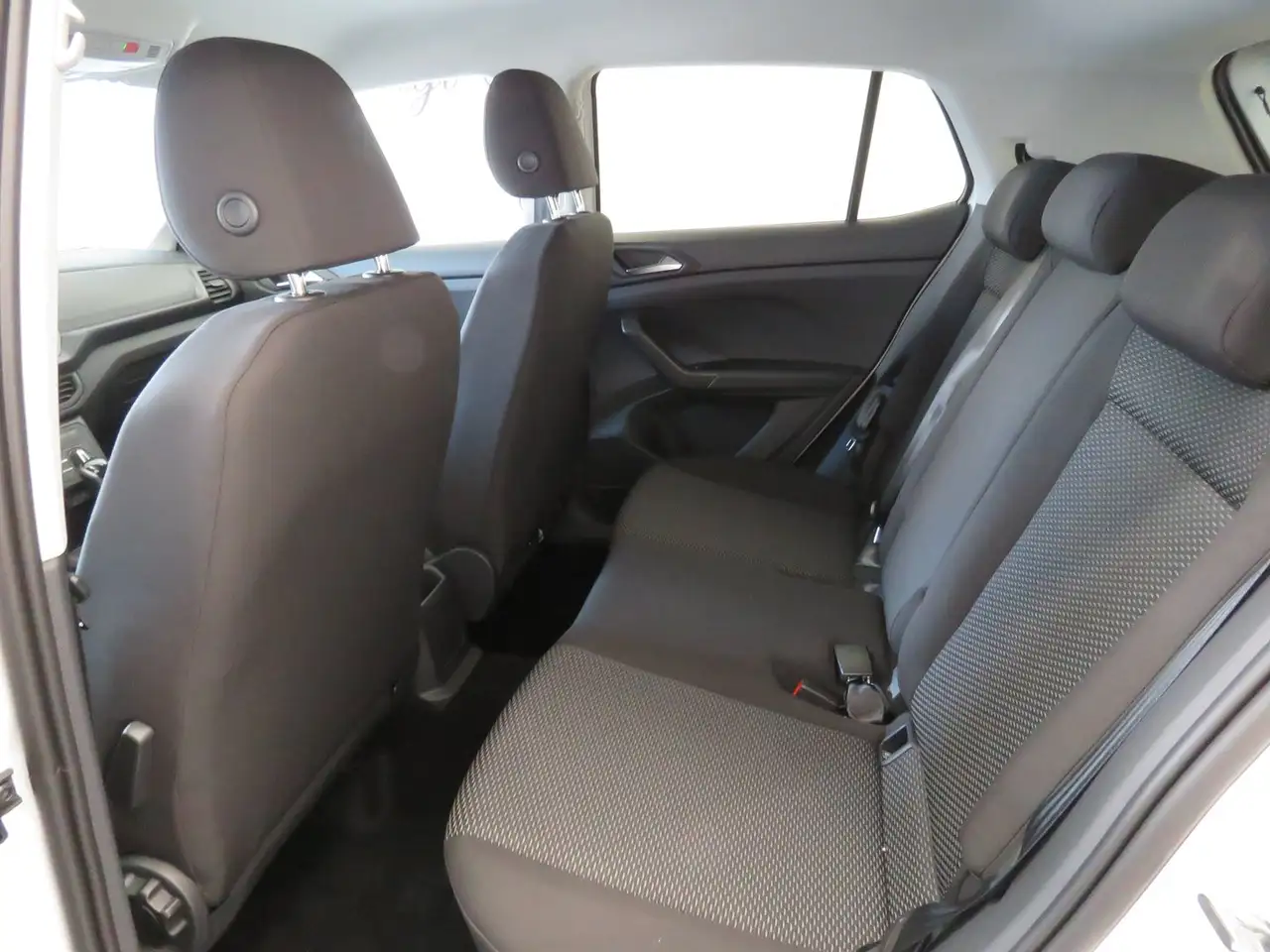 Volkswagen T-Cross 4Me TSI 6