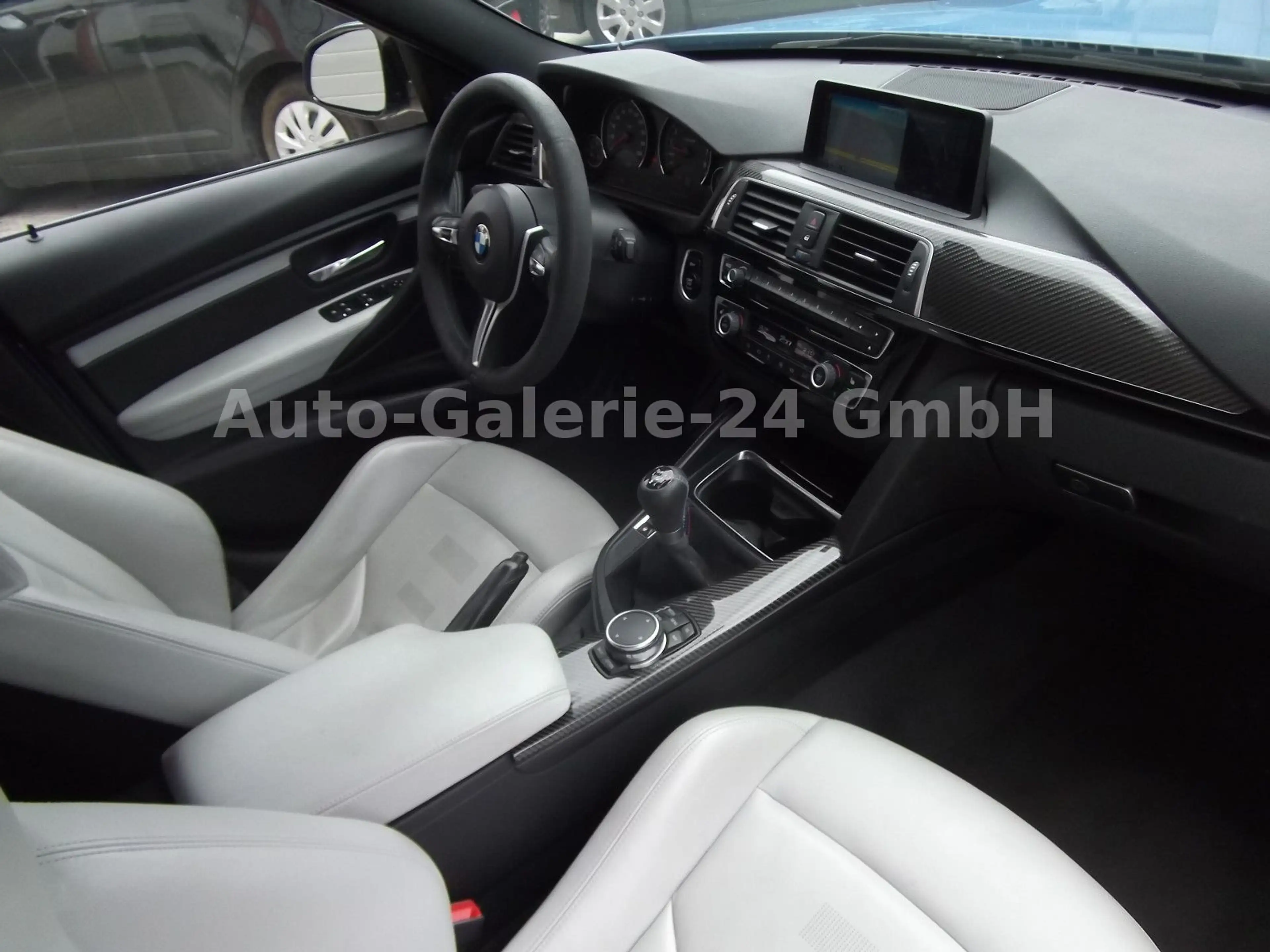 BMW M3 Lim 6 Gang, Navi, Leder, LED — photo 14