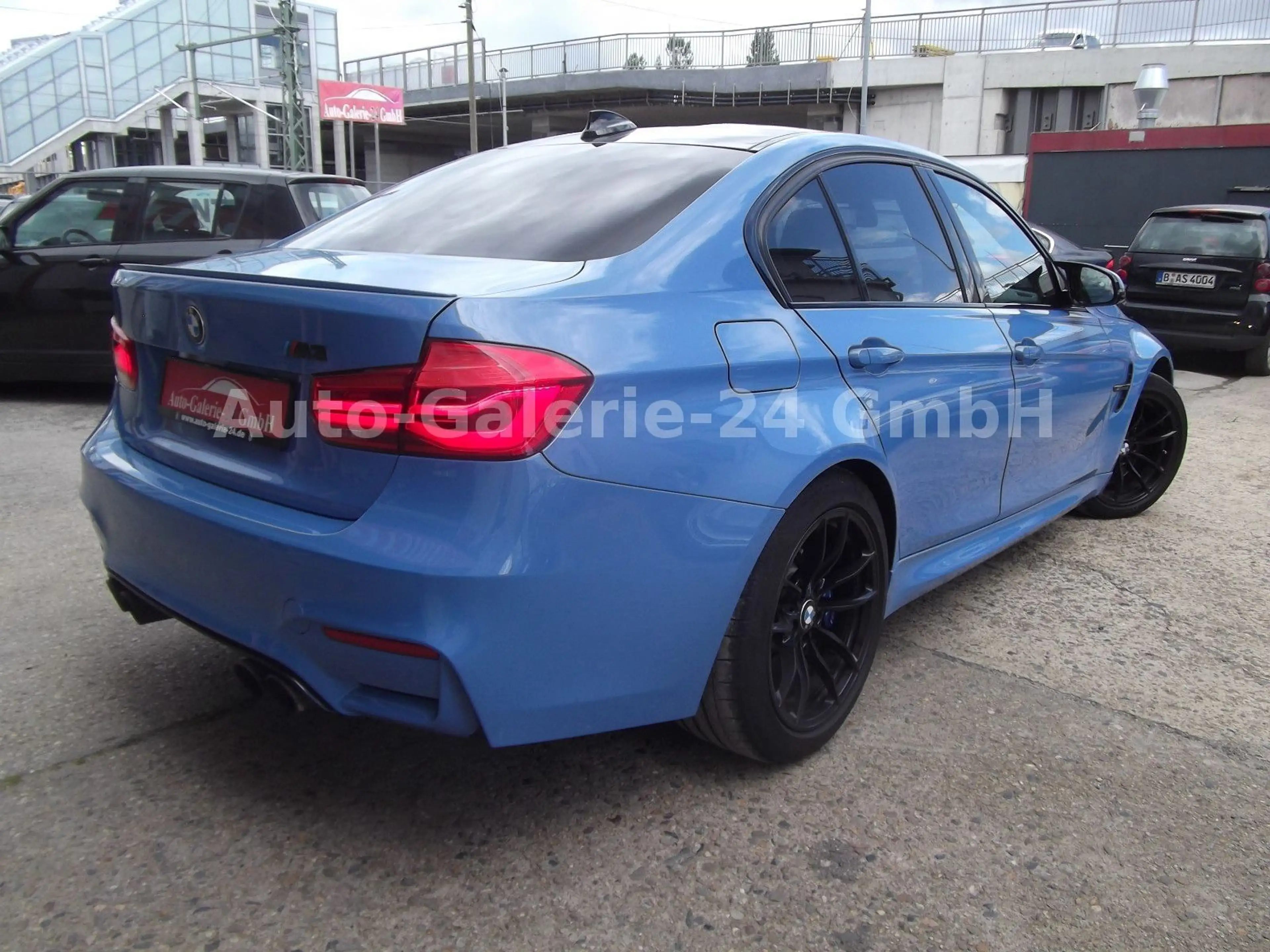 BMW M3 Lim 6 Gang, Navi, Leder, LED — photo 6