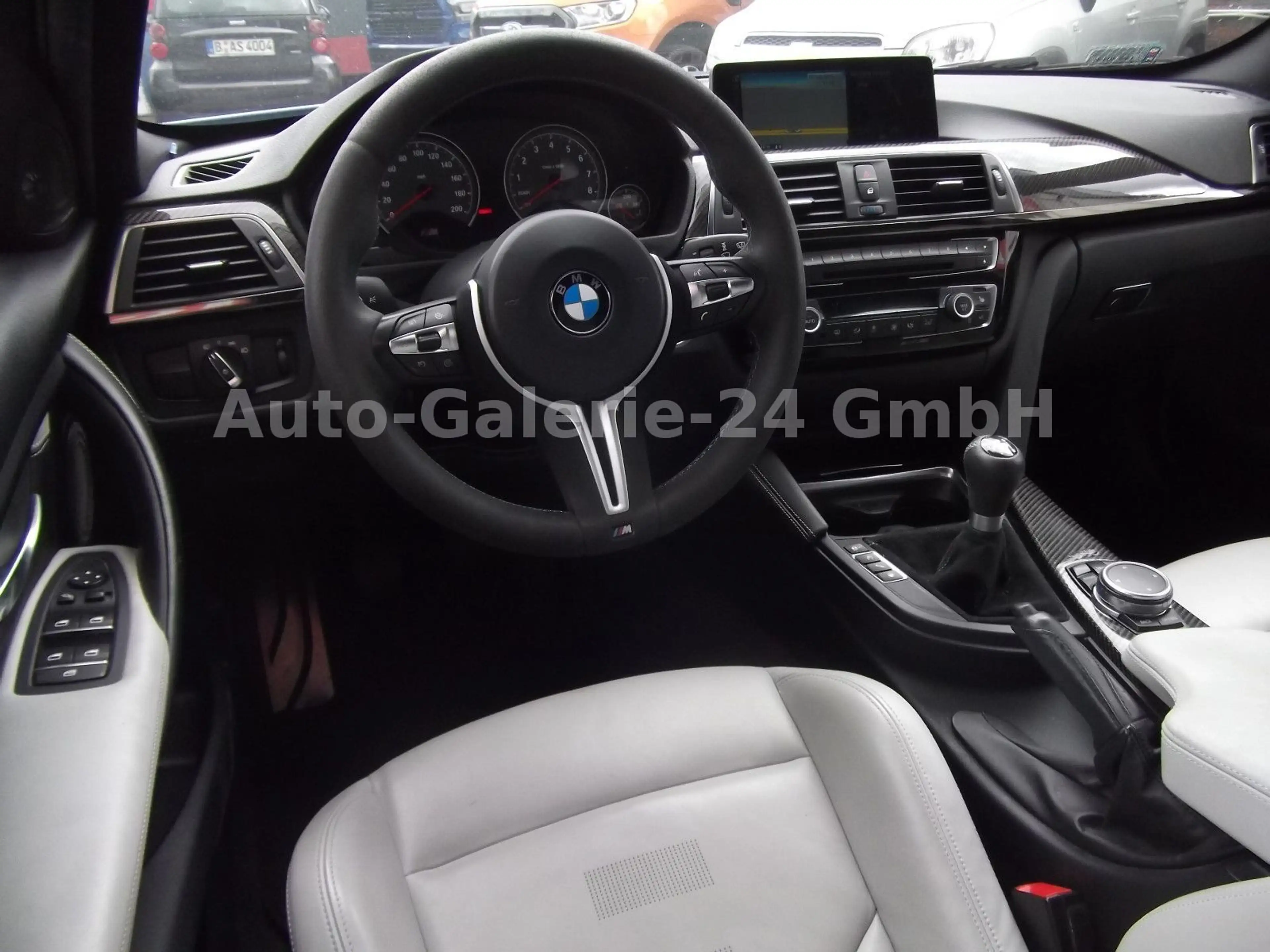 BMW M3 Lim 6 Gang, Navi, Leder, LED — photo 13