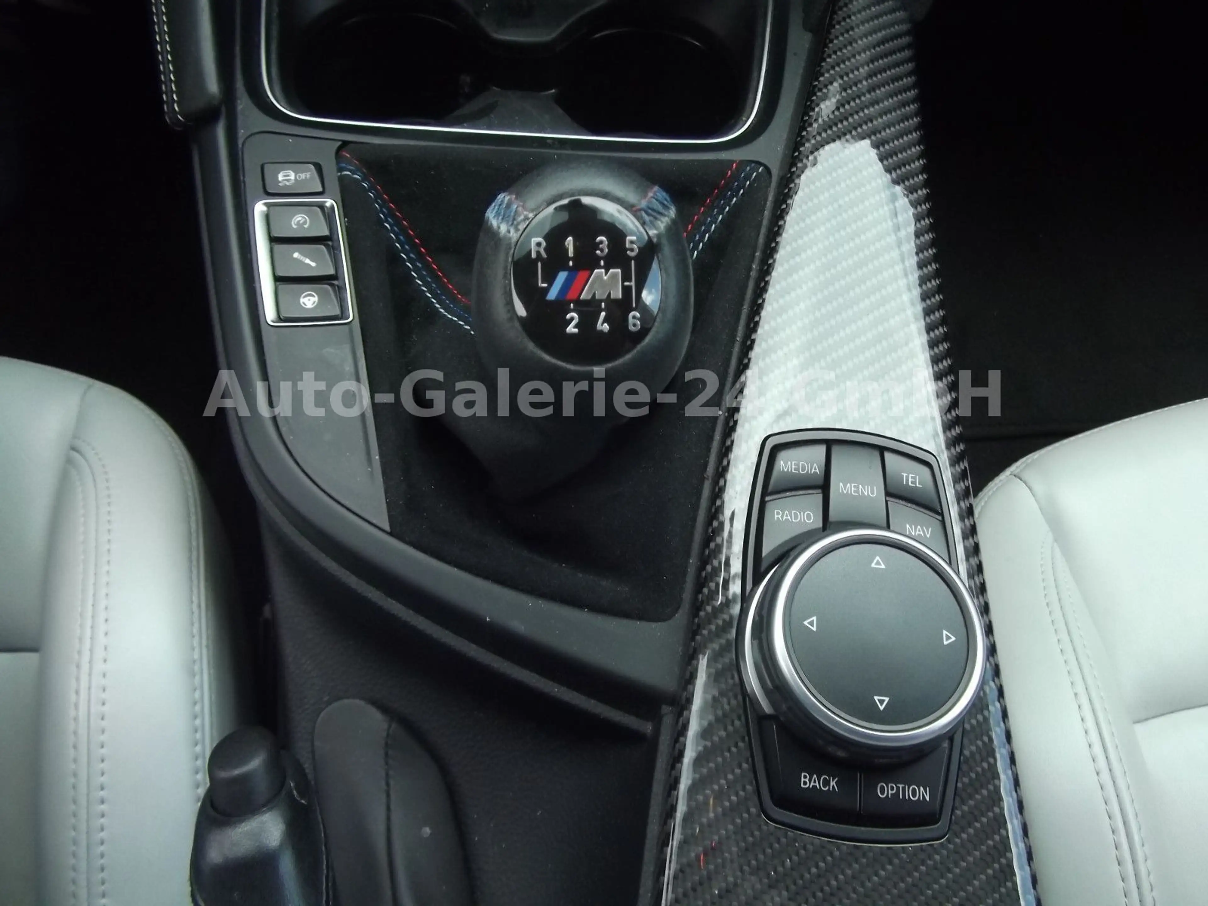 BMW M3 Lim 6 Gang, Navi, Leder, LED — photo 12