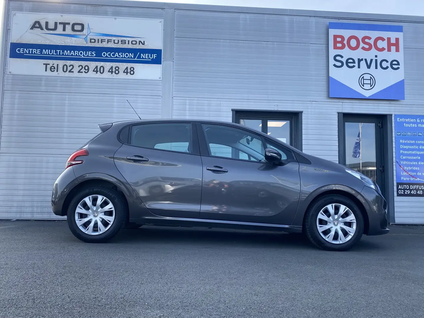 Peugeot 208 1.6 BLUEHDI 100CV ACTIVE BUSINESS S\u0026S 5P - 1