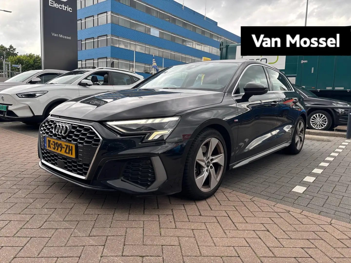 Audi A3 Sportback 35 TFSI S edition 150 PK | S-Line | Auto Noir - 1