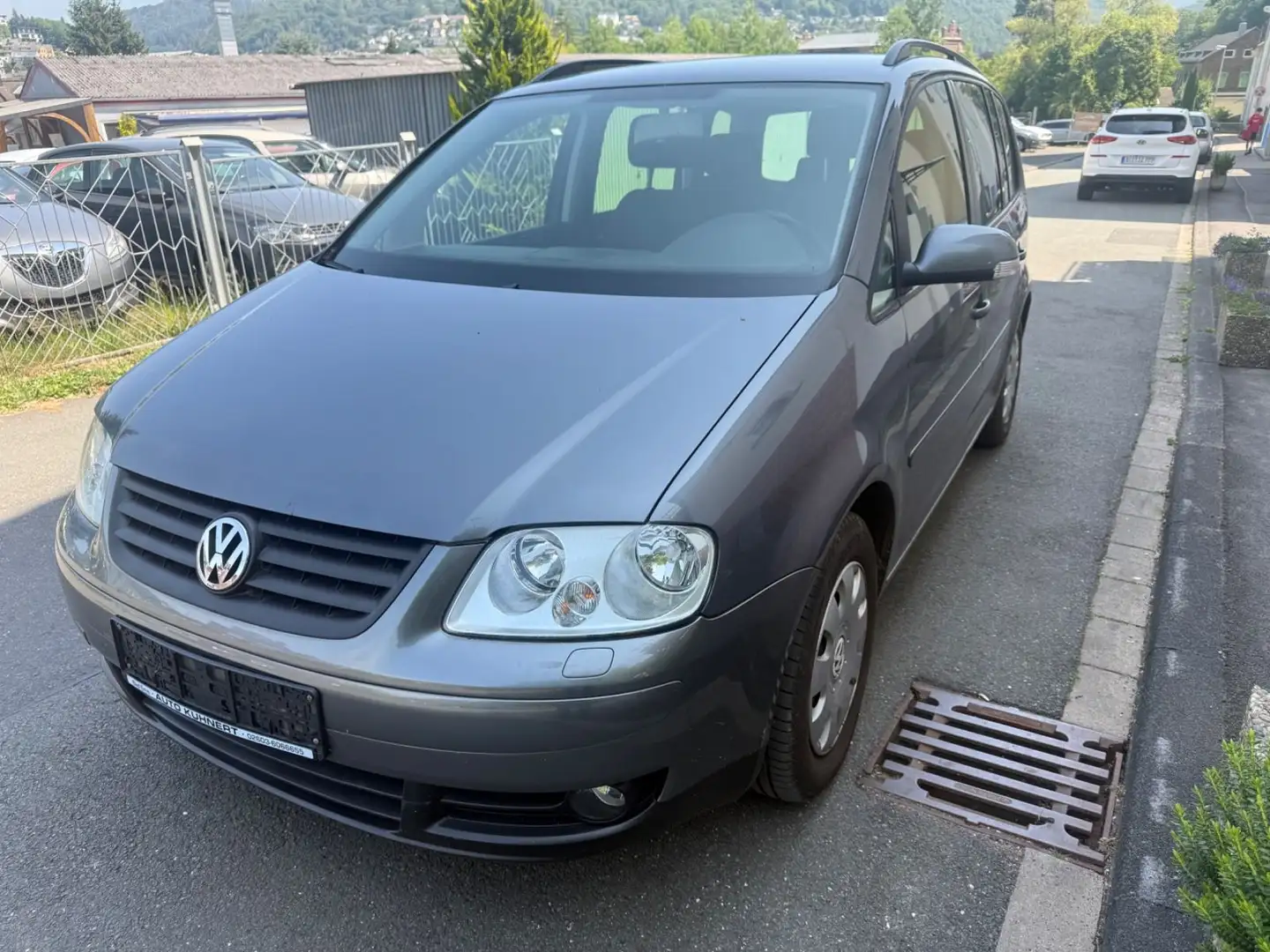 Volkswagen Touran Conceptline Gri - 1
