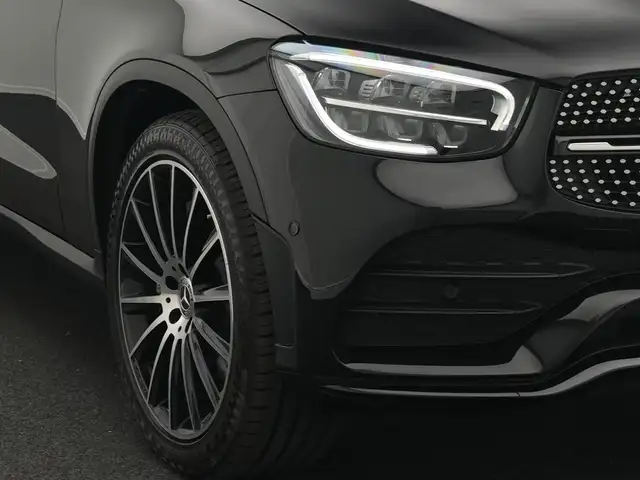 Mercedes-Benz GLC view 9