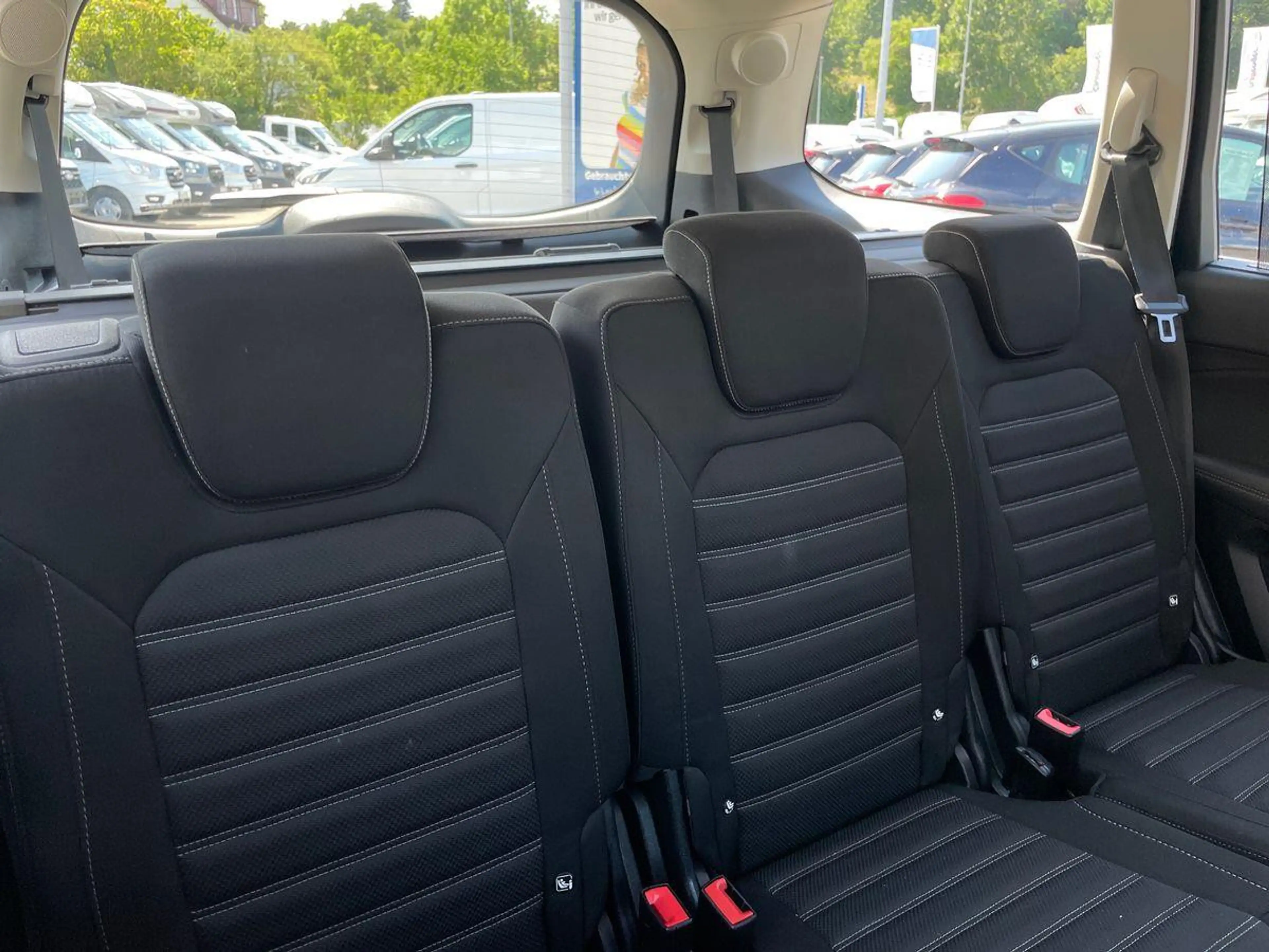 Ford Galaxy 2.5 Duratec Hybrid (FHEV) Titanium Autom. BUSINESS — photo 20