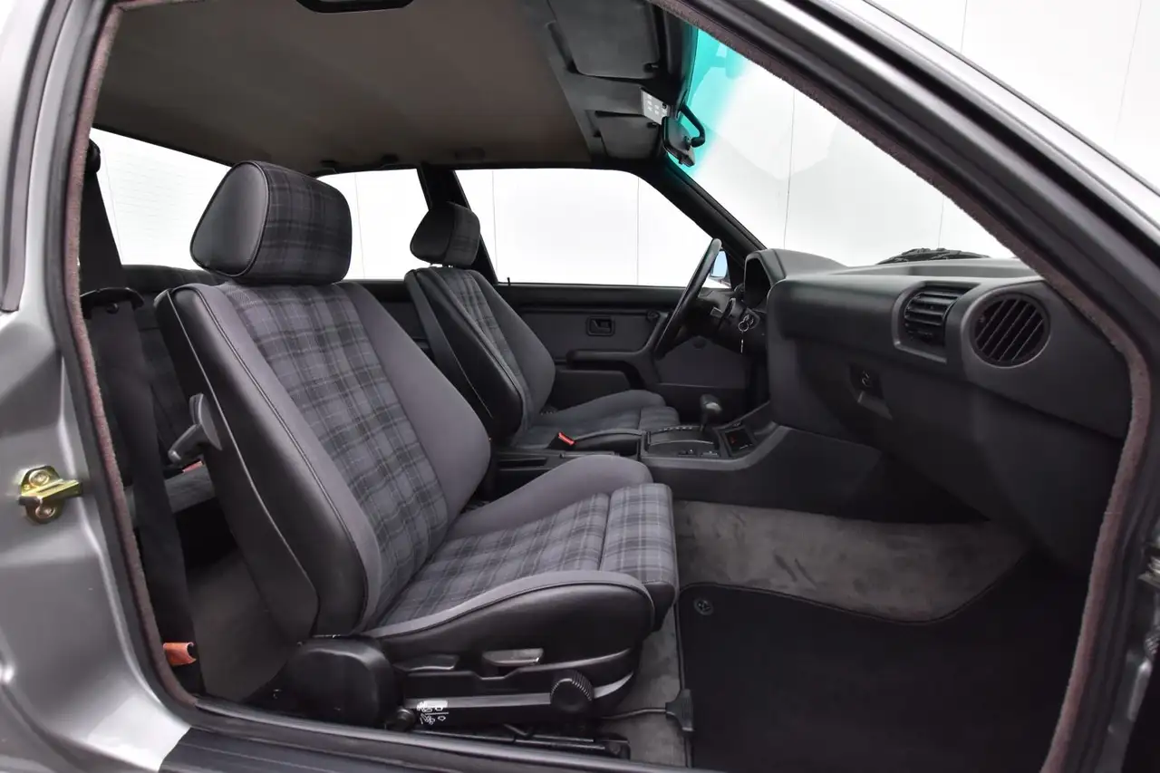 BMW 325 ix 2 Türer Coupe NEUWAGEN ZUSTAND, foto 11