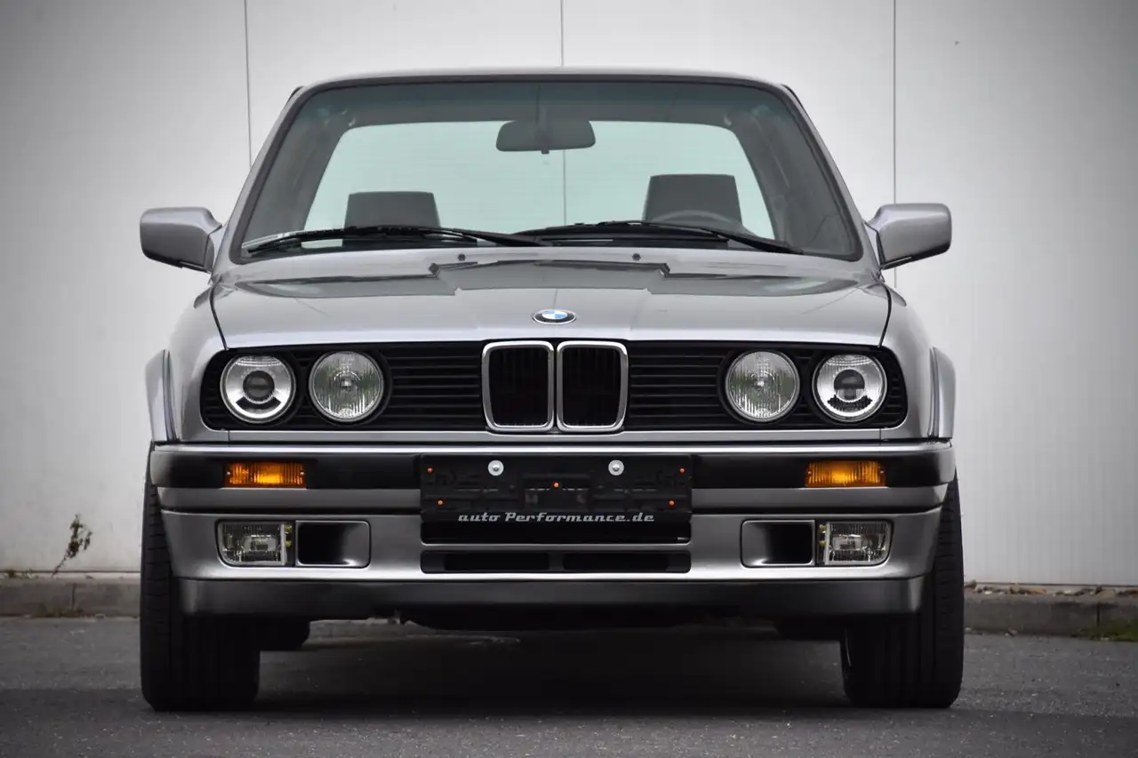 BMW 325 ix 2 Türer Coupe NEUWAGEN ZUSTAND, foto 2