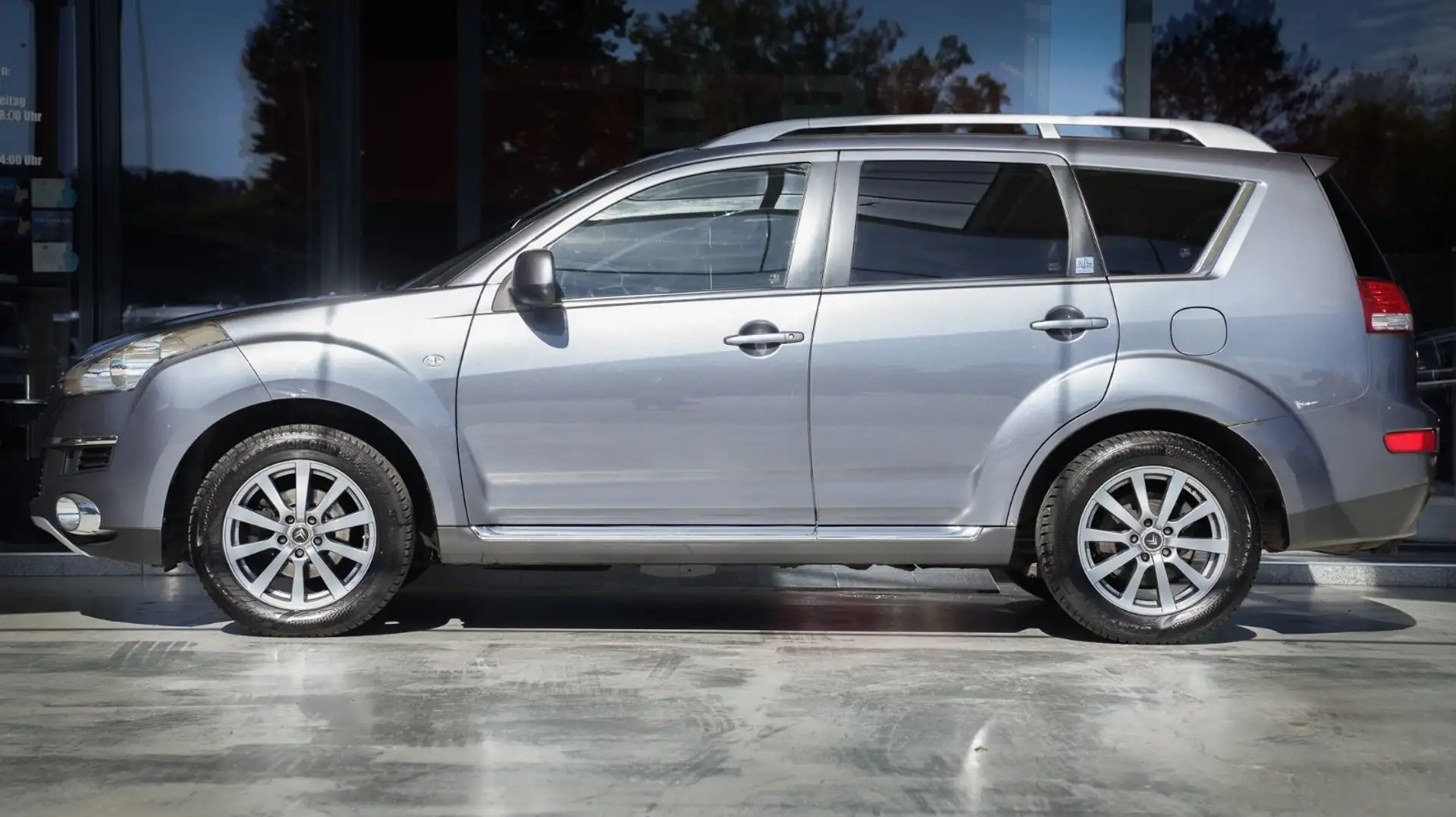 Citroen C-Crosser Exclusive *SHZ/Klimaaut./7-Sitzer* Grau - 2