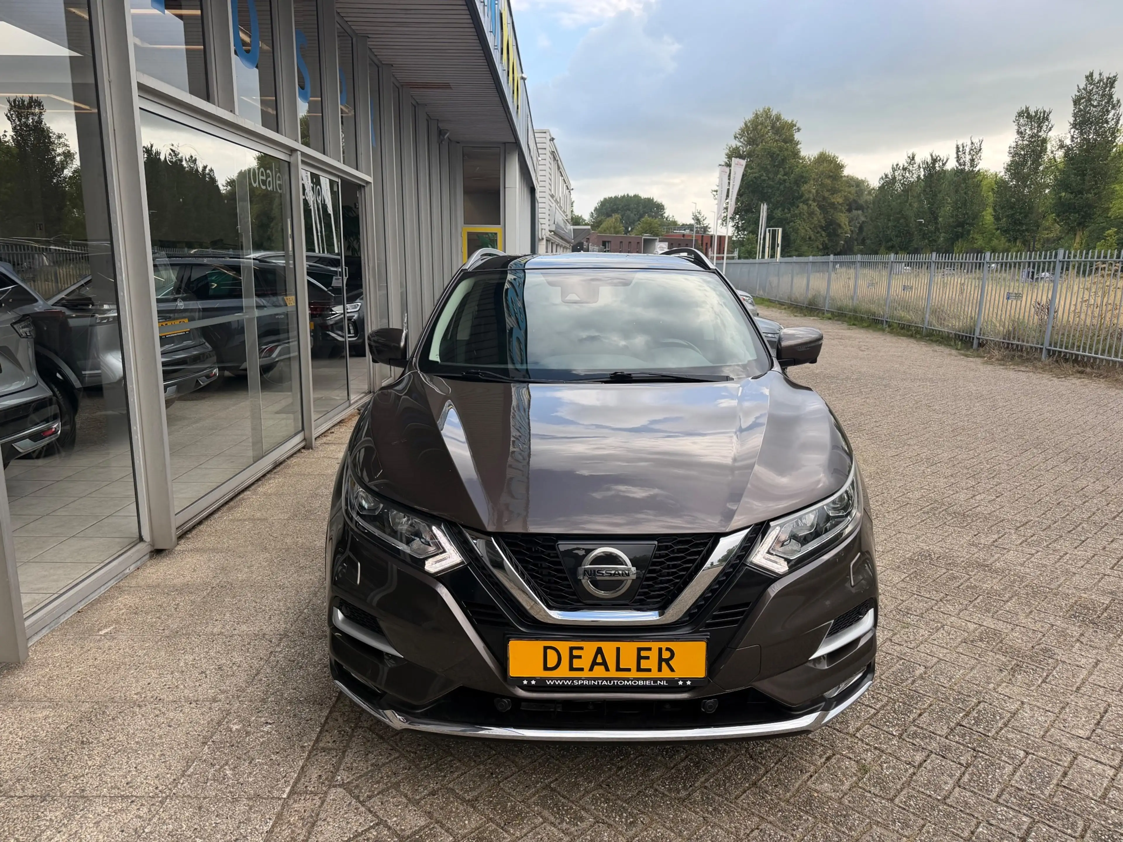 Nissan Qashqai 1.2 N-Connecta PANORAMA , 360 CAMERA — photo 2