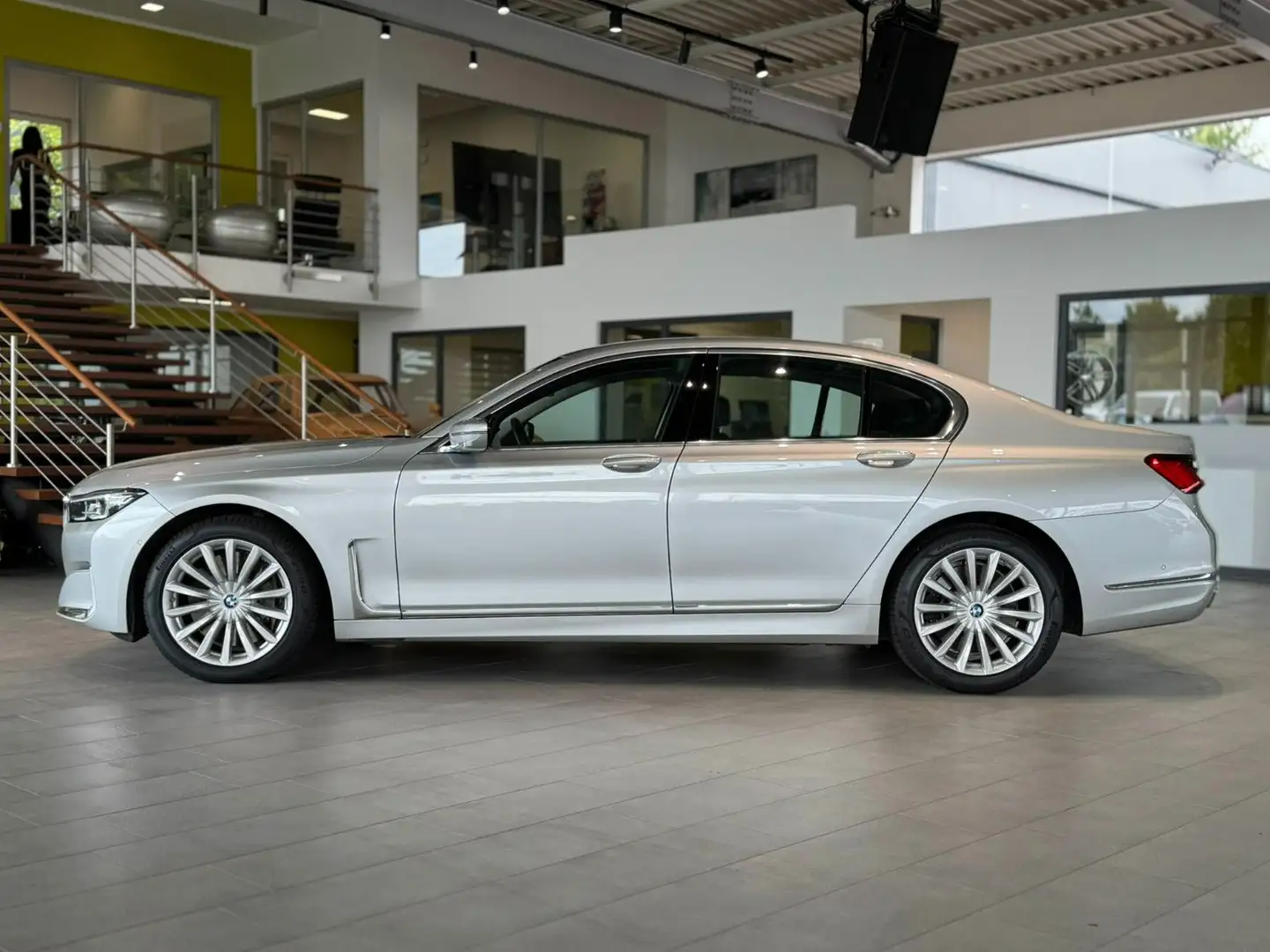 BMW 750 i xDrive*Massage*Sitzblftng*Softclose*Memory* Silber - 2