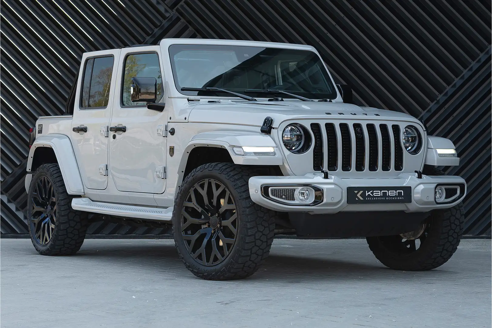Jeep Wrangler 4 x e 380 BRUTE Richmond Alpine Led  ACC DAB Camer Gris - 1